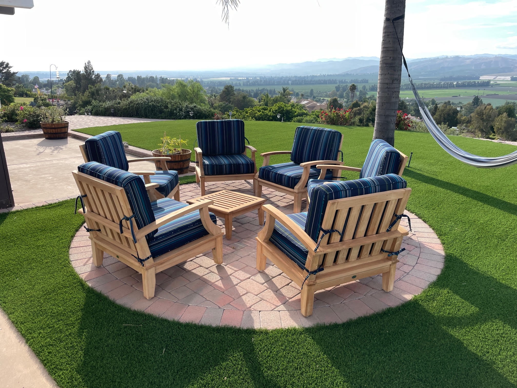 Somer 7 Pc Lounge Chair Set: 6 Lounge Chairs & Ottoman With Cushions in Sunbrela Fabric #58001 Stanton Lagoon