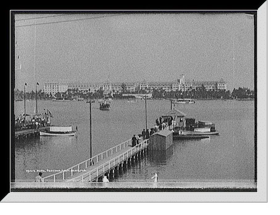 Historic Framed Print, [Hotel] Royal Poinciana, Palm Beach, Fla., 17-7/8