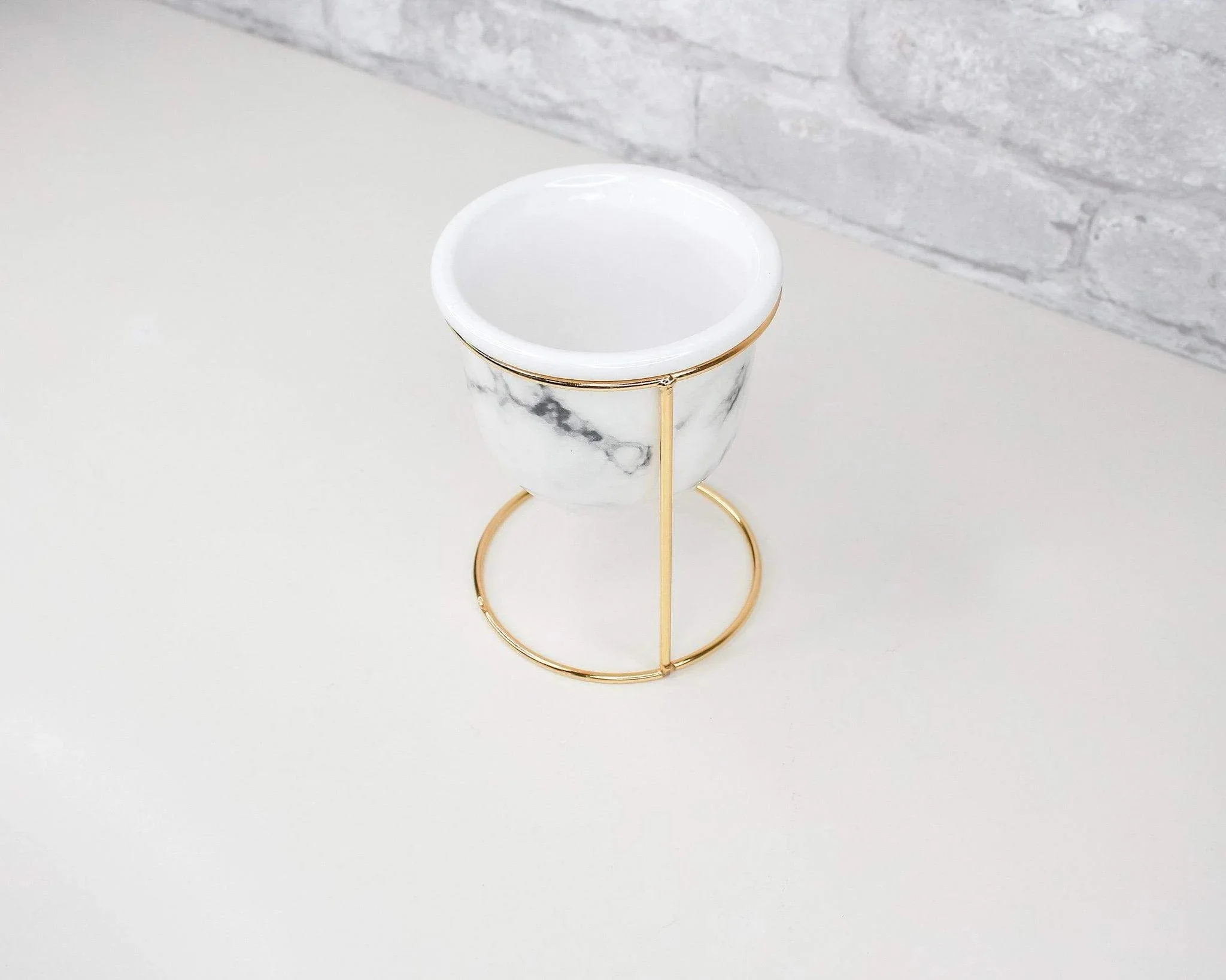 Sola Wood Flowers -Rounded Marble Planter with Stand 5.25