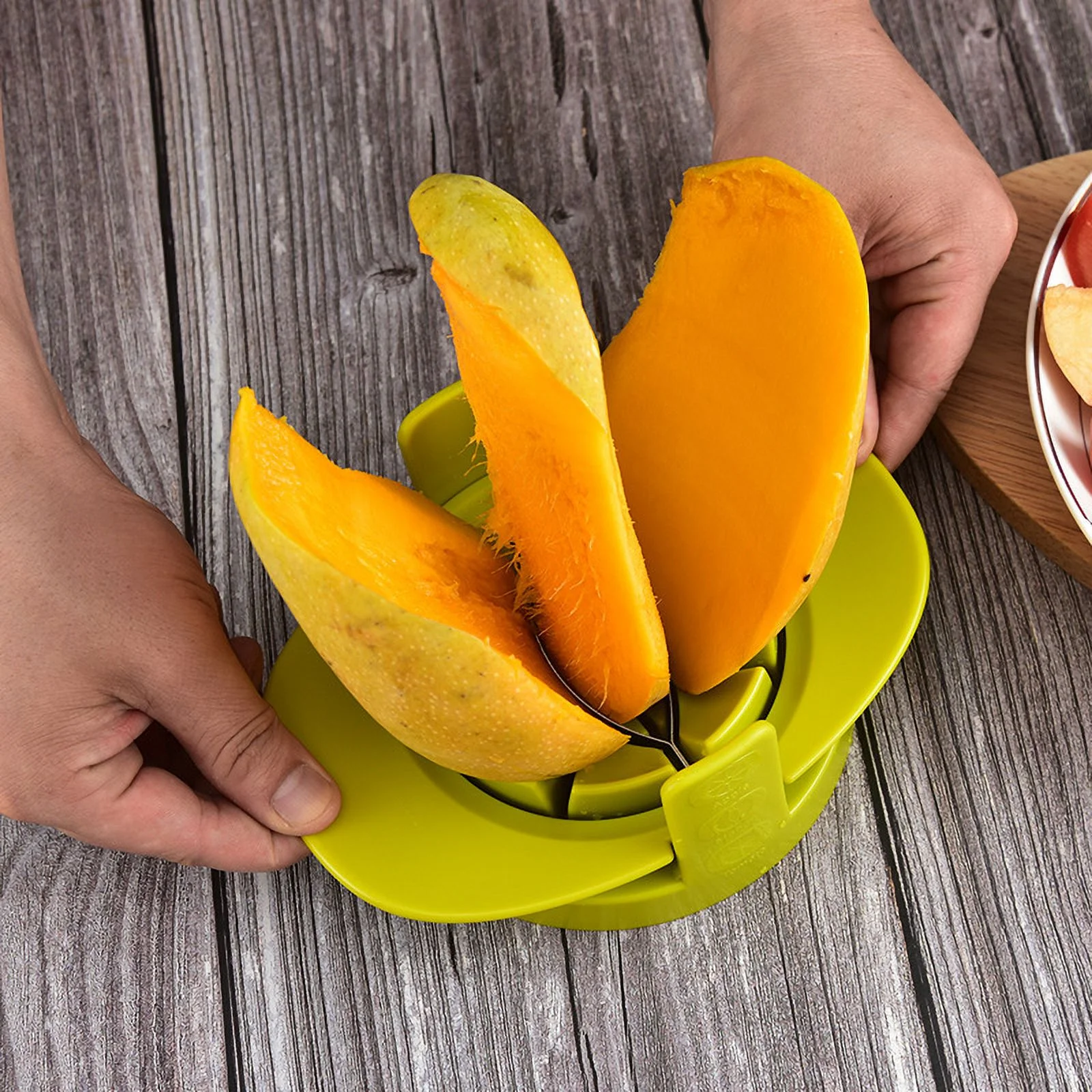 Stainless Steel Multifunctional Four-In-One Vegetable And Fruit Cutting Mango Pit And Fruit Cutter Kitchen Gadget