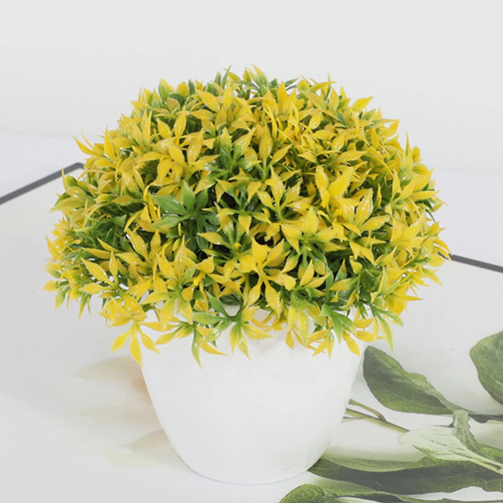 NLLSHGJ Artificial Flowers Artificial Centerpiece In Pot Mini Decorative Potted Topiary Shrubs For Office Home Indoor Room Decoration