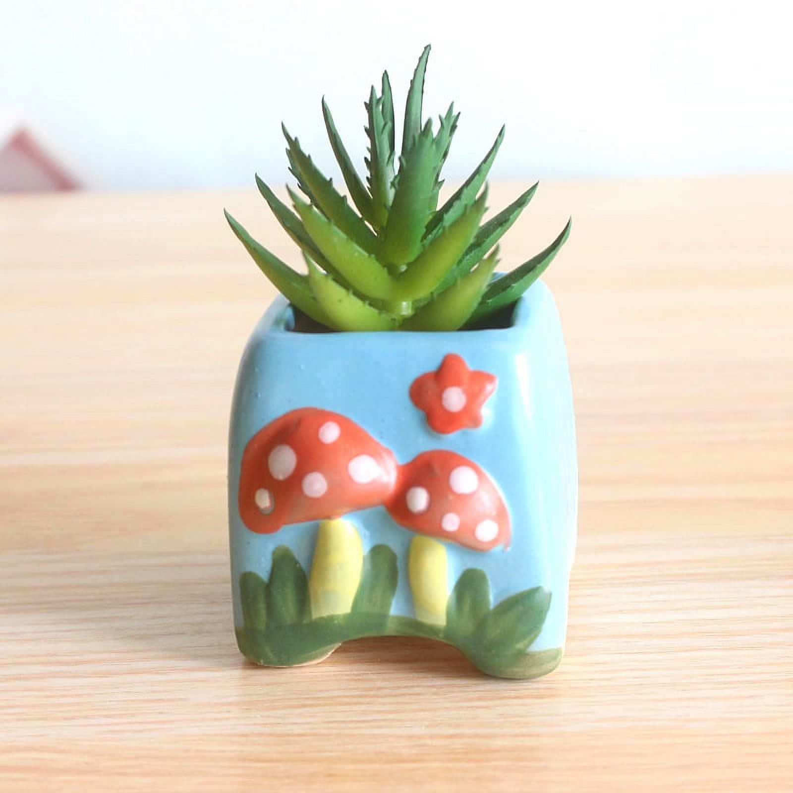 Succulent Plant Pot with Embossed Mushroom Design, Creative Ceramic Succulent Planter, Minimalist Succulent Pot
