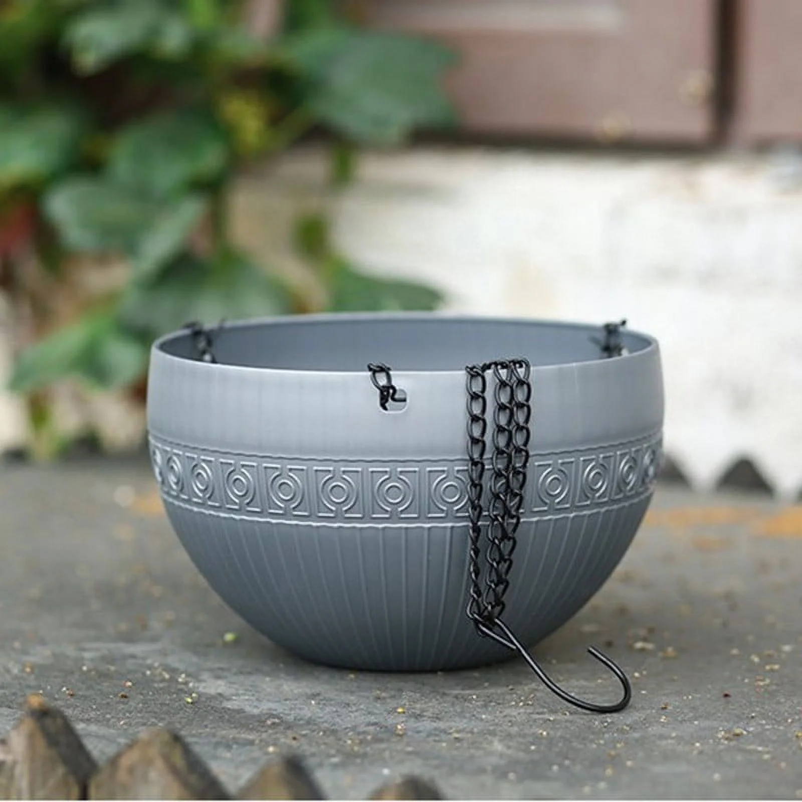 Yannee Plastic Hanging Planters,Round Hanging Baskets Plant Containers with Chain for Plants Flowers Indoor Outdoor Garden Decoration,Gray