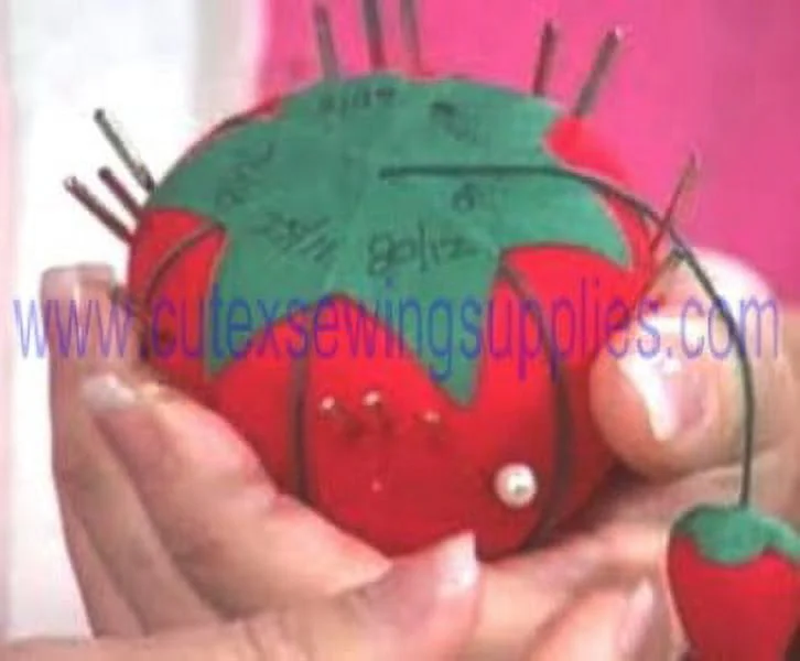 Tomato Pin & Sewing Needle Cushion