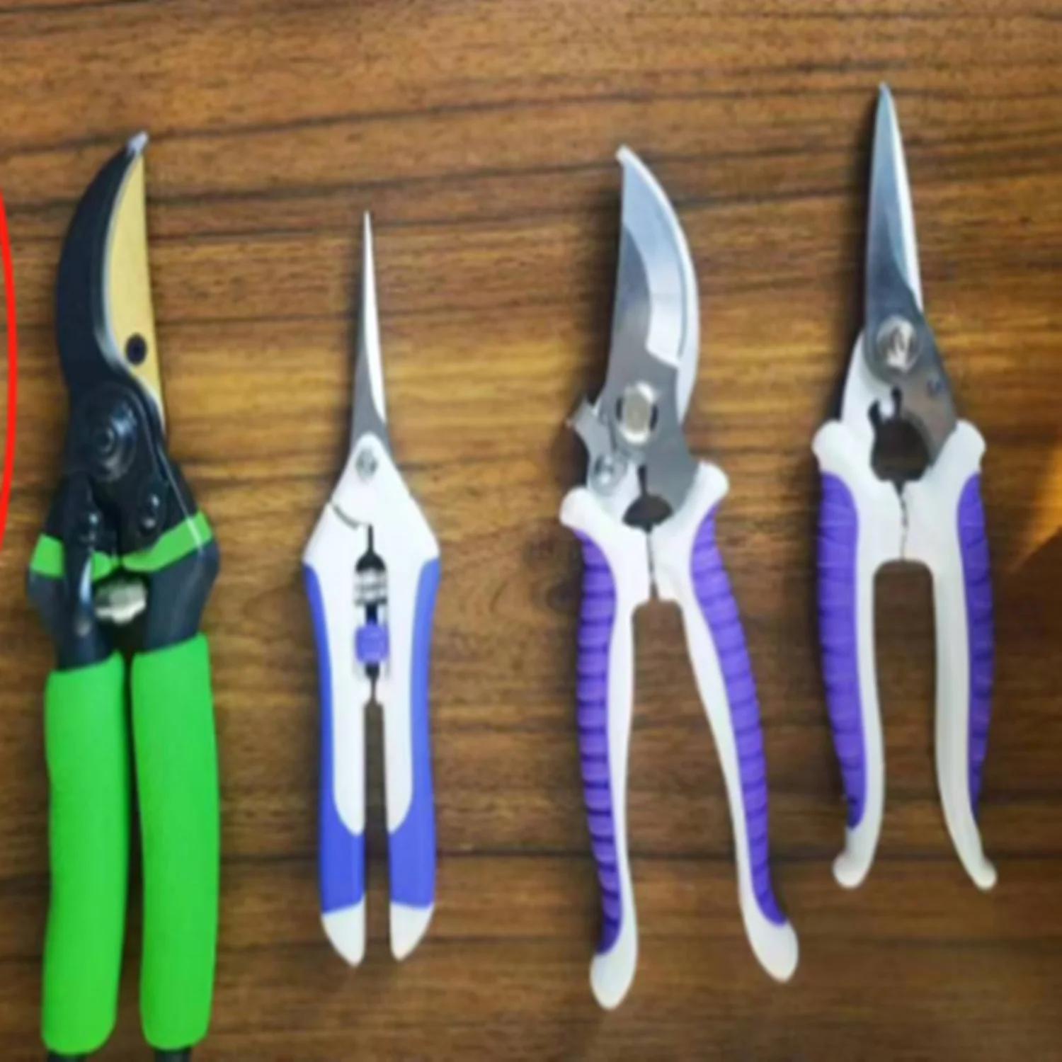 SUNOYAR Garden Pruning Shears Stainless Steel Blades, Handheld Scissors Set with Gardening Gloves,Heavy Duty Garden Bypass Pruning Shears,Tree Trimmers Secateurs, Hand Pruner, 4 Pack