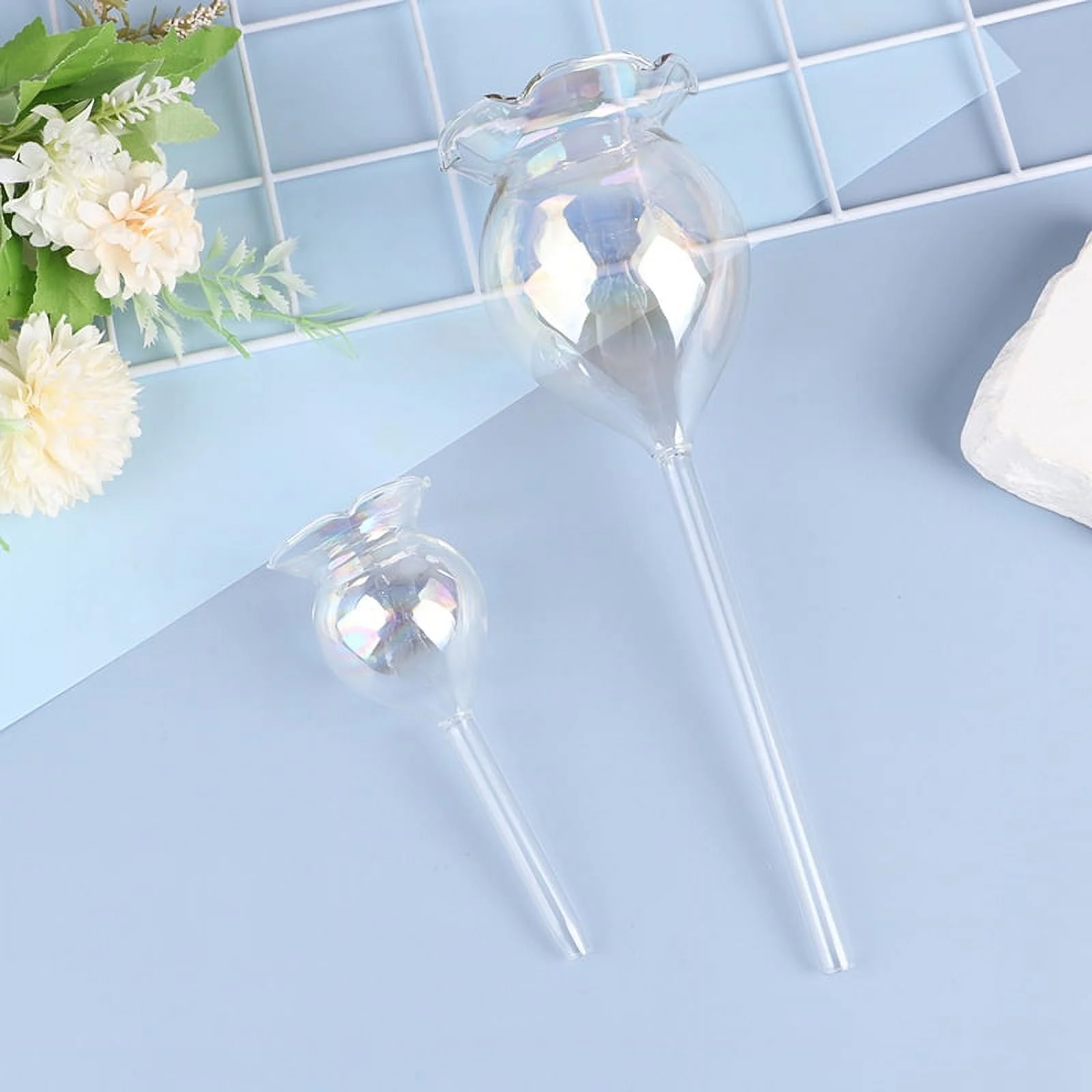 1PC Automatic Flower Watering Device Plant Waterer Self Watering Globes Flower Shape Hand Blown ClearPlastic Aqua Bulbs