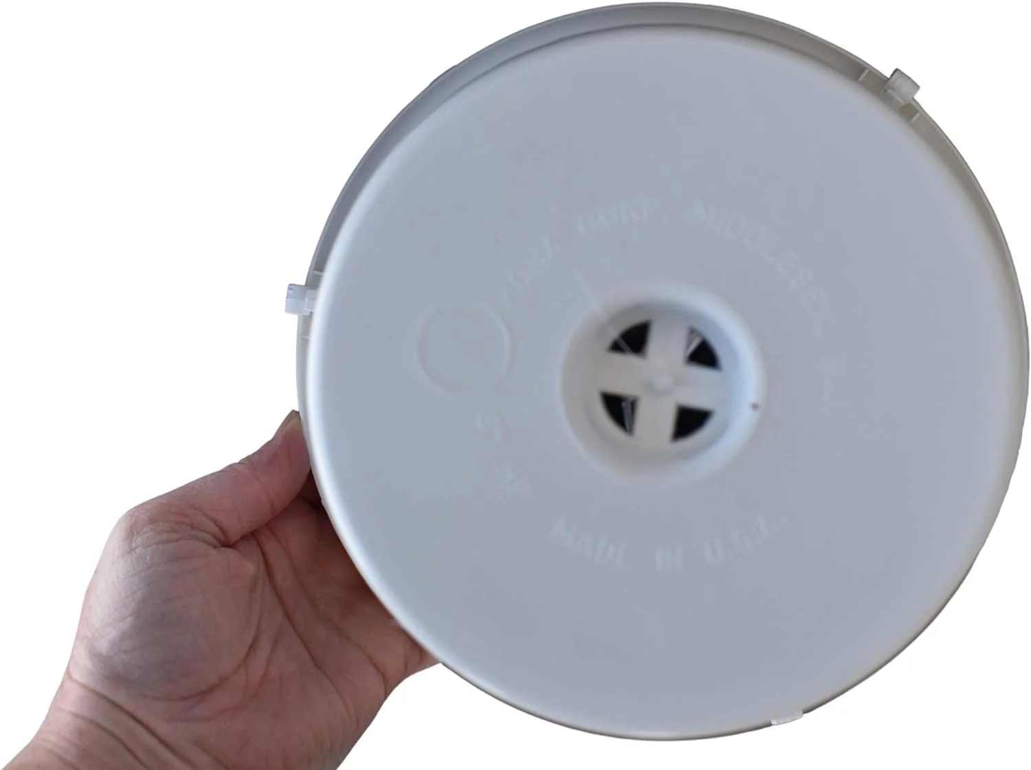 8Inch Fluted White Plastic Hanging Basket (25)