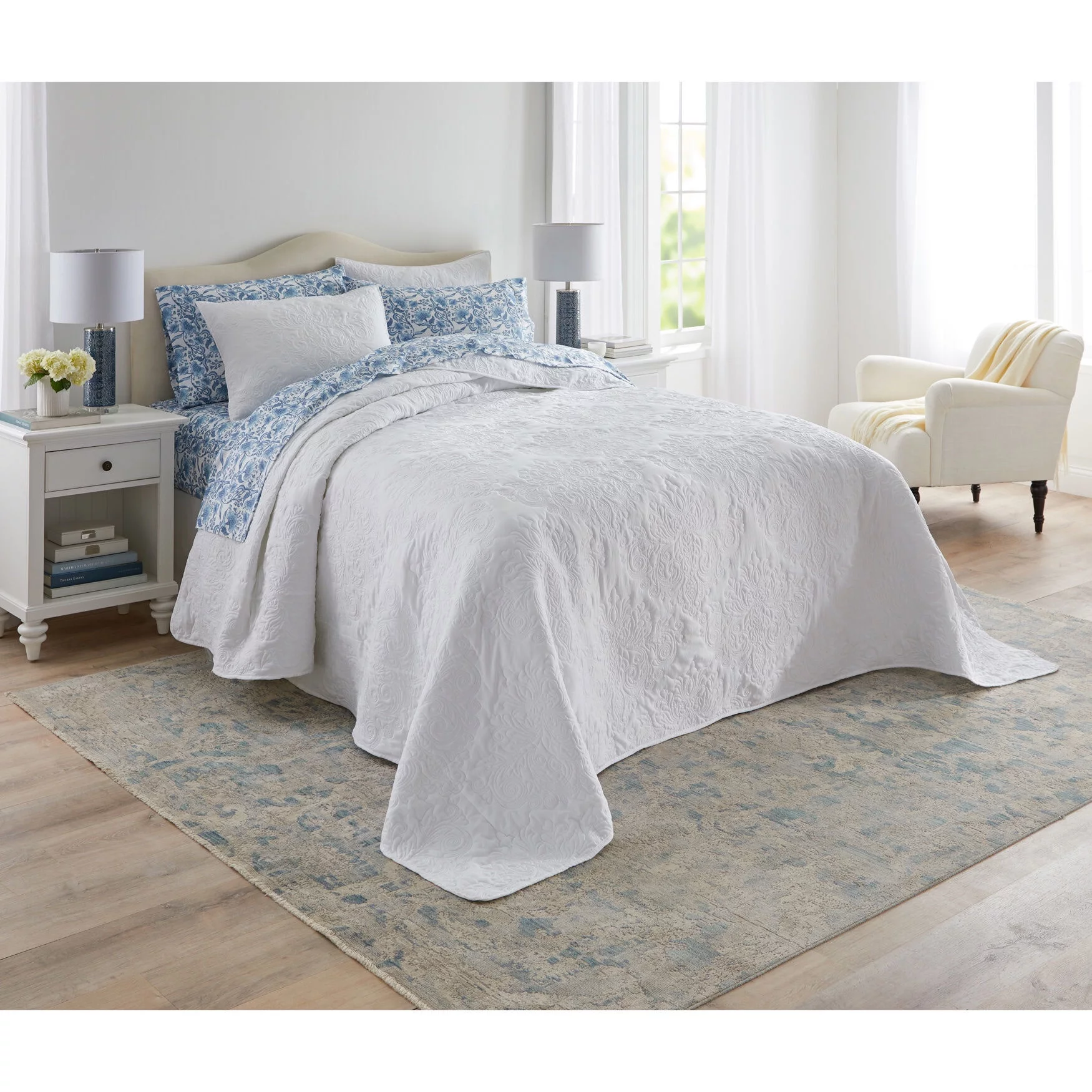 BrylaneHome Comfort Cloud Bedspread - King, White