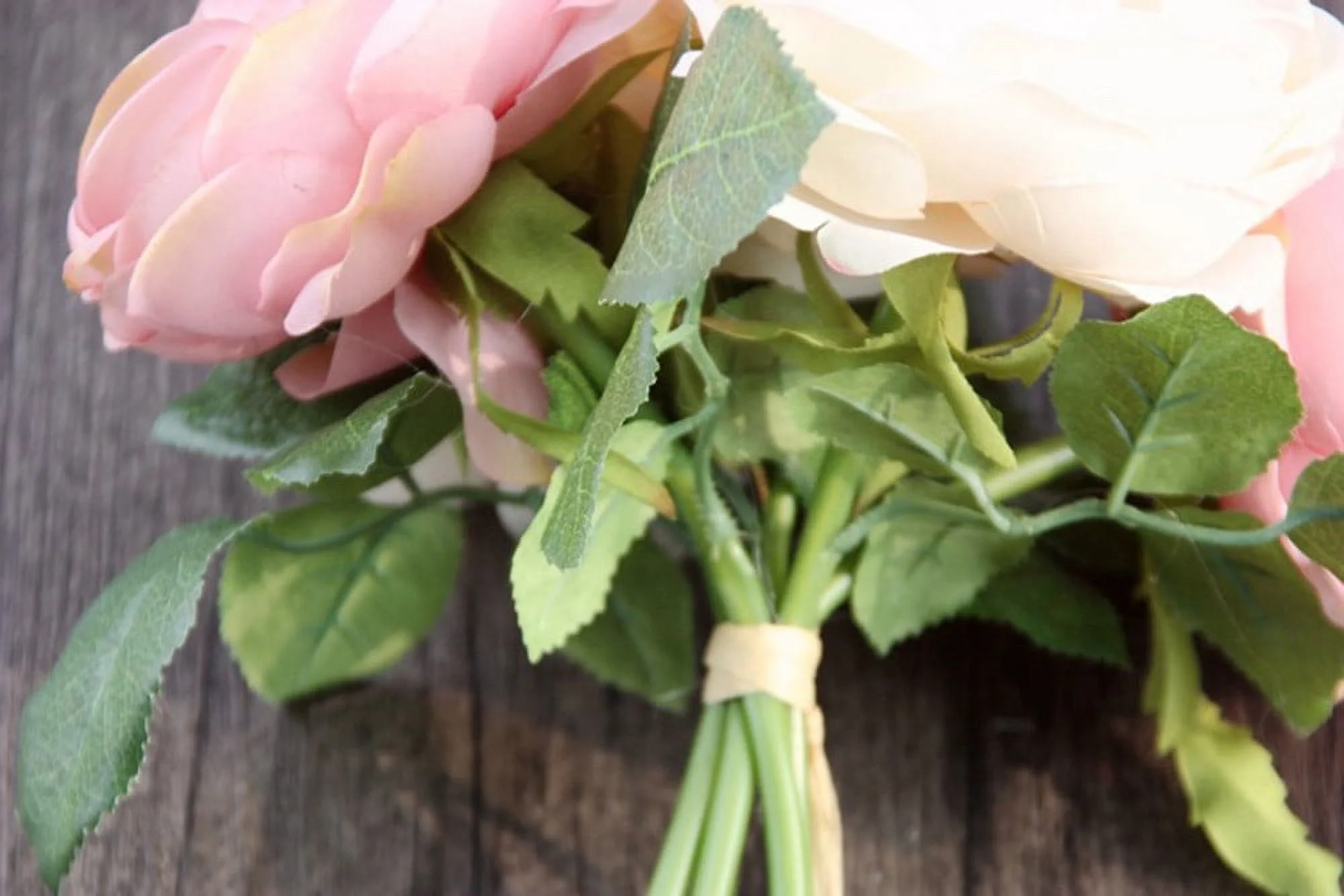 Artificial Rose Silk Flowers 5 Flower Head Leaf Garden Decor DIY pink Large Sunflowers Artificial Flowers Artificial Hanging Flowers for Outdoors Wooden Flowers Arrangements Artificial Flower Baskets