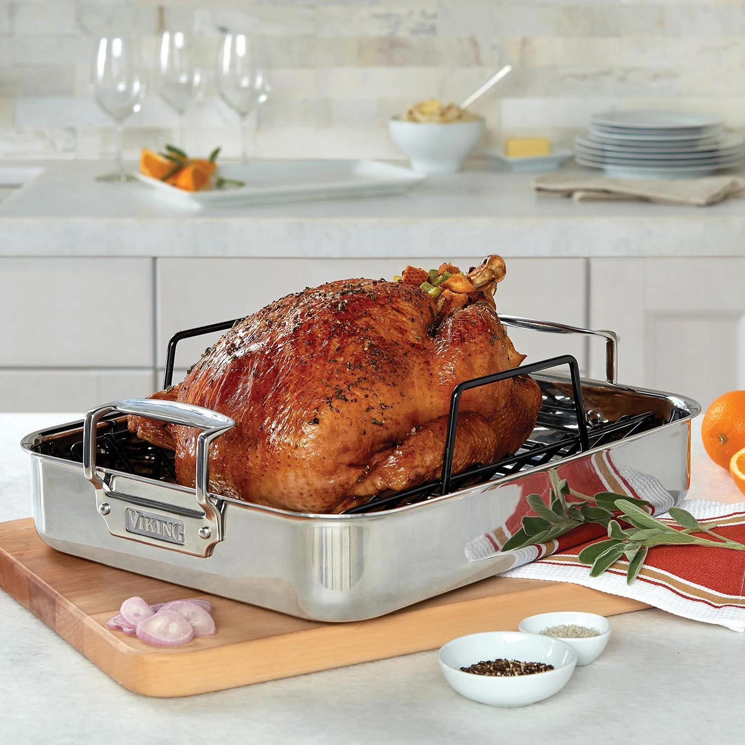 Viking 3-Ply Clad Stainless Steel Roaster with Rack and 2pc Carving Set