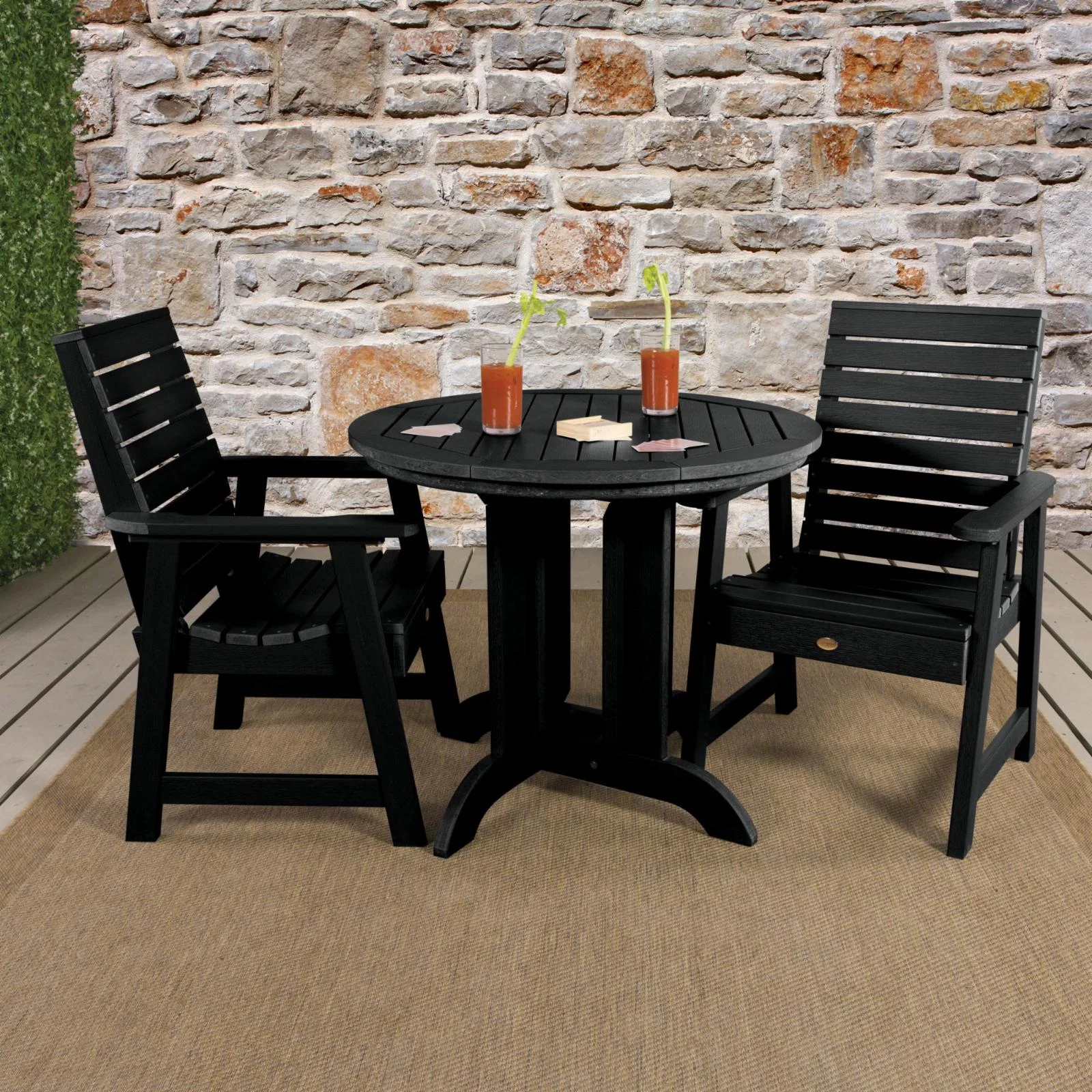 Highwood USA Weatherly 3 Piece Round Dining Set