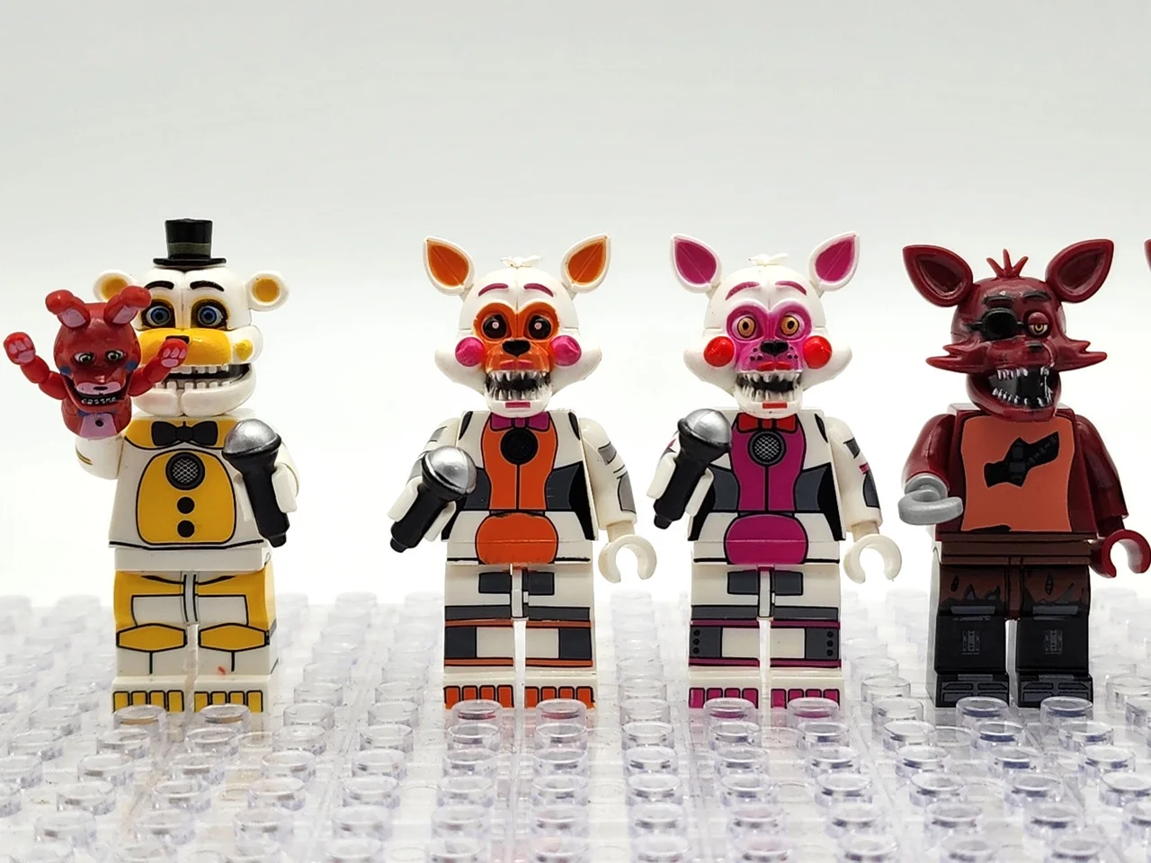 Five Nights at Freddy's Custom 24 Minifigures Set Freddy Fazbear Game and TV Series