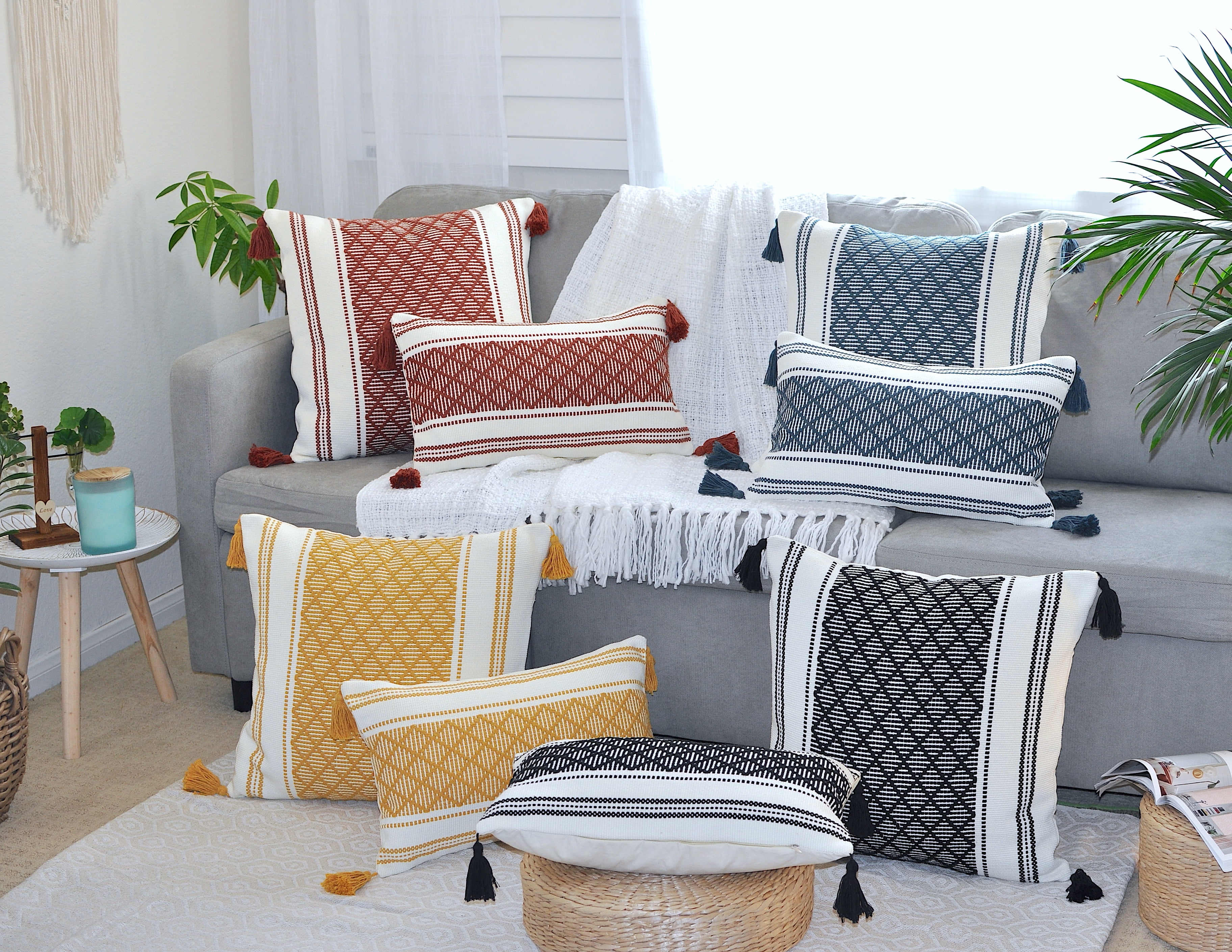 Boho Throw Pillow Covers with Tassels & Plaid Pattern, 20x20 Inches, Black and White (Set of 2)| Decorative Checkered Cushion Covers for Living room Couch Sofa/ Farmhouse Accent Woven Pillow Cases