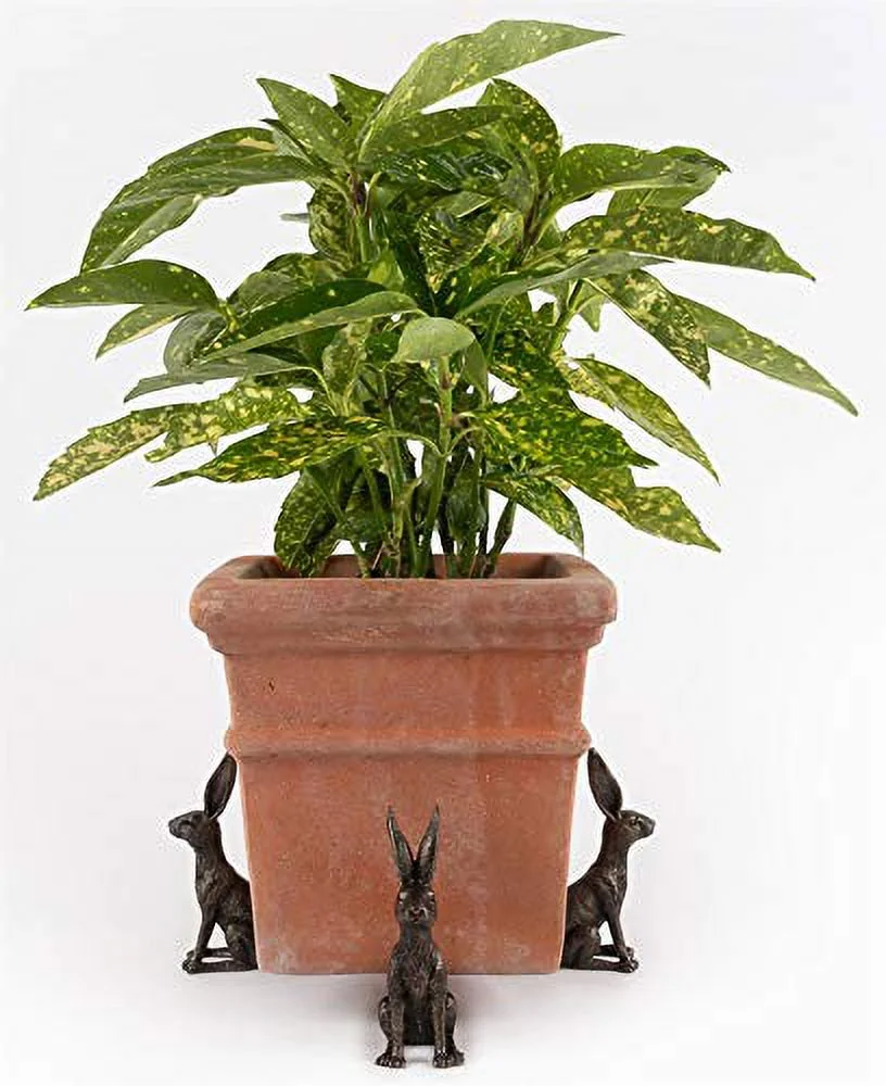 Potty Feet Large Sitting Hare Figures Plant Pot Feet Planter Riser - Pot Support Feet - Handmade Yard Art Ornaments - 3pcs