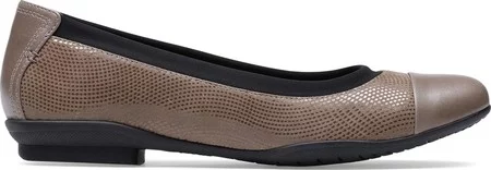 Women's Clarks Neenah Garden Cap Toe Ballet Flat