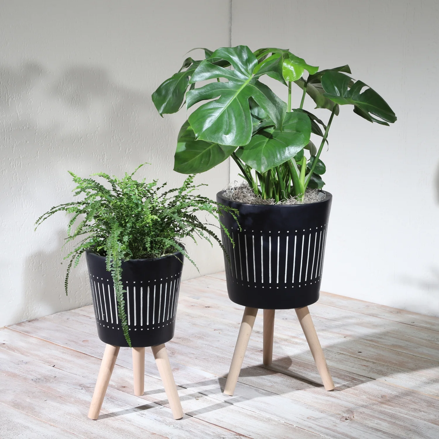 YLtoohoom S/2 10/12” PLANTER W/ WOOD LEGS  NAVY KD