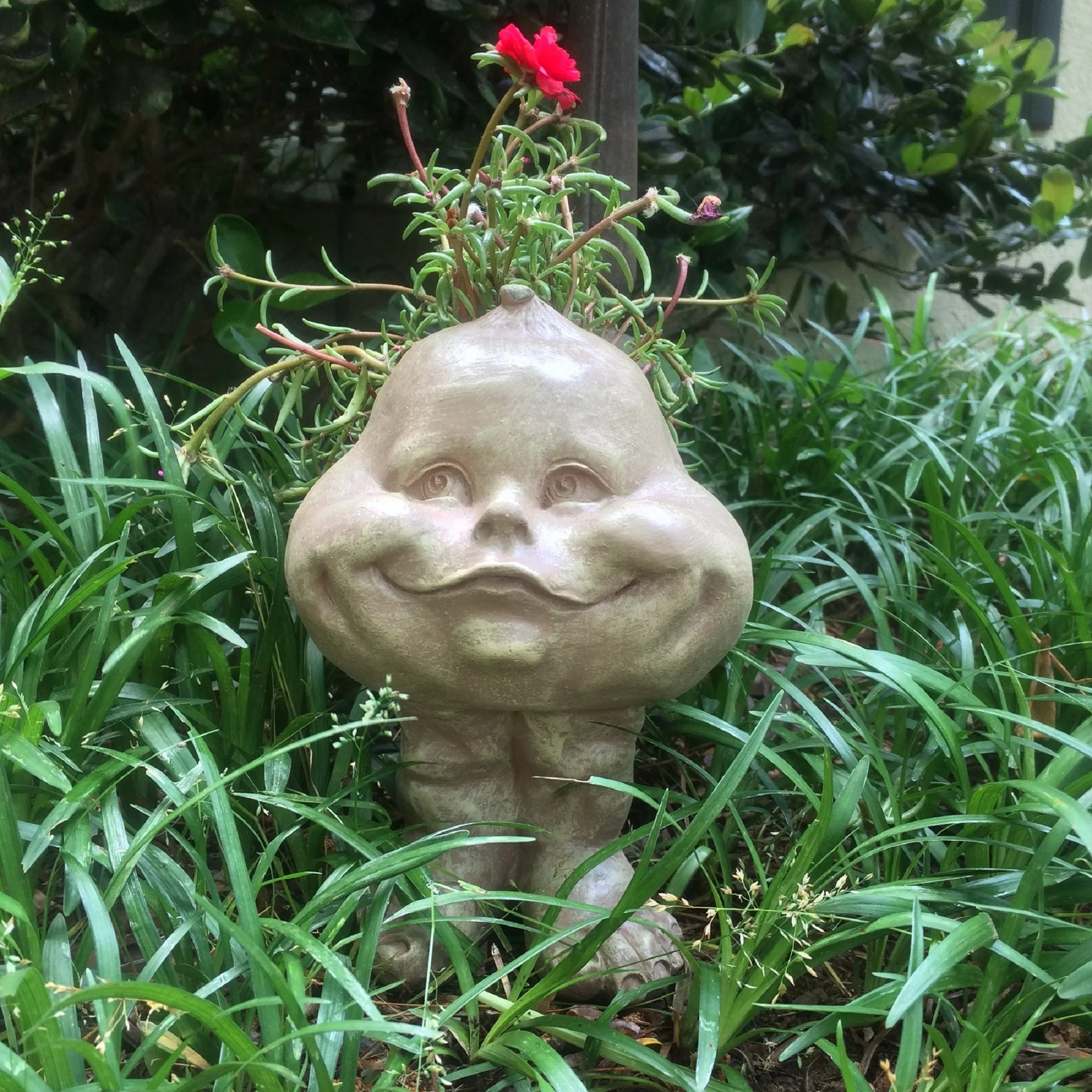 Homestyles Stone Wash Sister Suzy Q & Baby the Muggly Face Humorous Statue Planter Pot