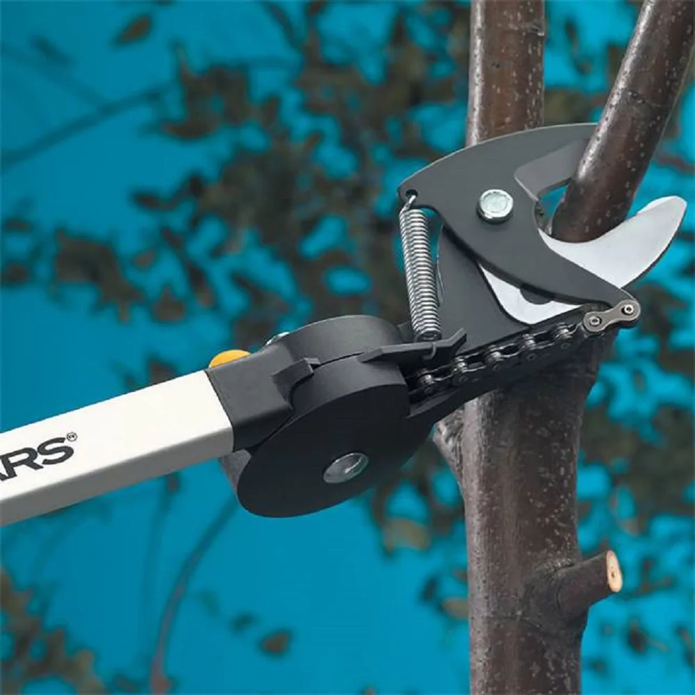 Fiskars 8'-12' Extendable Tree Pruner with Rope-Free Design and Rotating Head