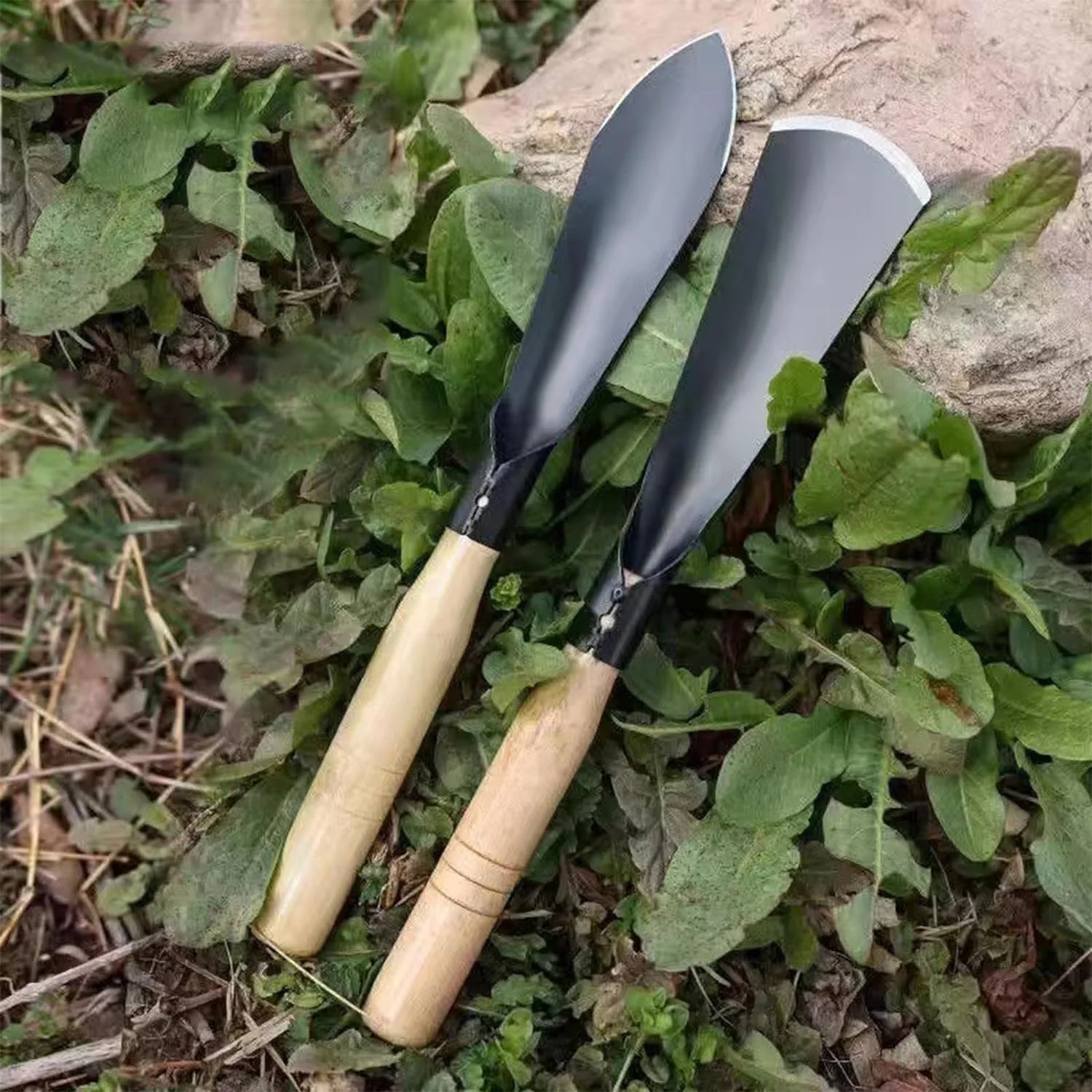 Garden Shovel  New Garden Hand Trowel Small Gardening Hand Tools Shovels  Shovels for Digging Gardening  Manganese Steel Garden Trowel with Wooden Handle  Outdoor Garden Cleaning Shovel (