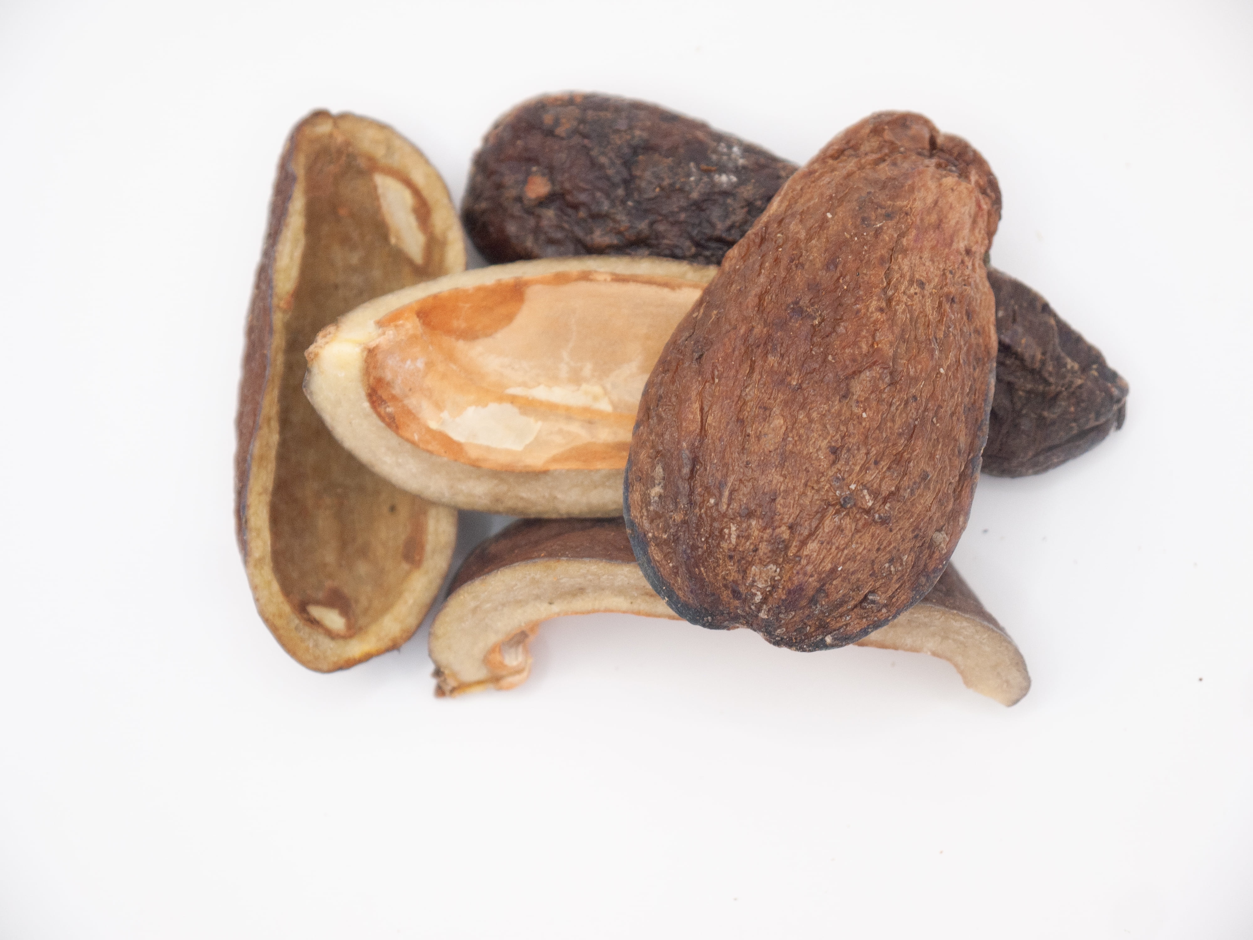 Safou Oil, Cold pressed oil Atanga, Nsafu, African Bush pear, Prunes, Bush Butter, Dacryodes edulis, Butter fruit, Ube, Bush pear, Bush plum