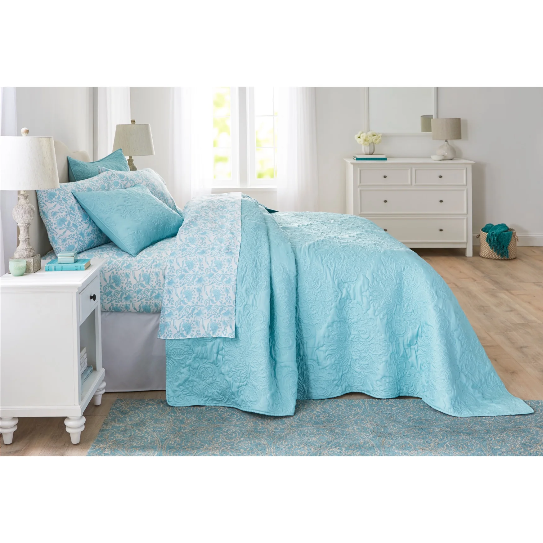 BrylaneHome Comfort Cloud Bedspread - King, White
