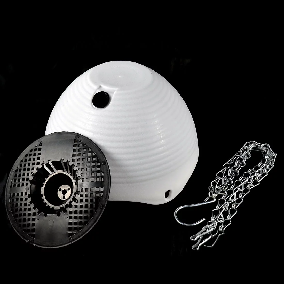 REGALWOVEN White Plastic Hanging Flower Pot Chain Plant Planter Basket Home Garden Decor