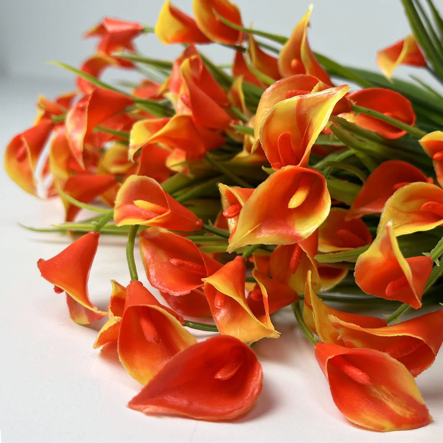 Morttic 18 Pcs Calla Lily Artificial Flowers Plants Indoor Outdoor Decorations,UV Resistant Faux Fake Plants Plastic Spring Flower Outside Hanging Planter Home Kitchen Garden Porch (Red)