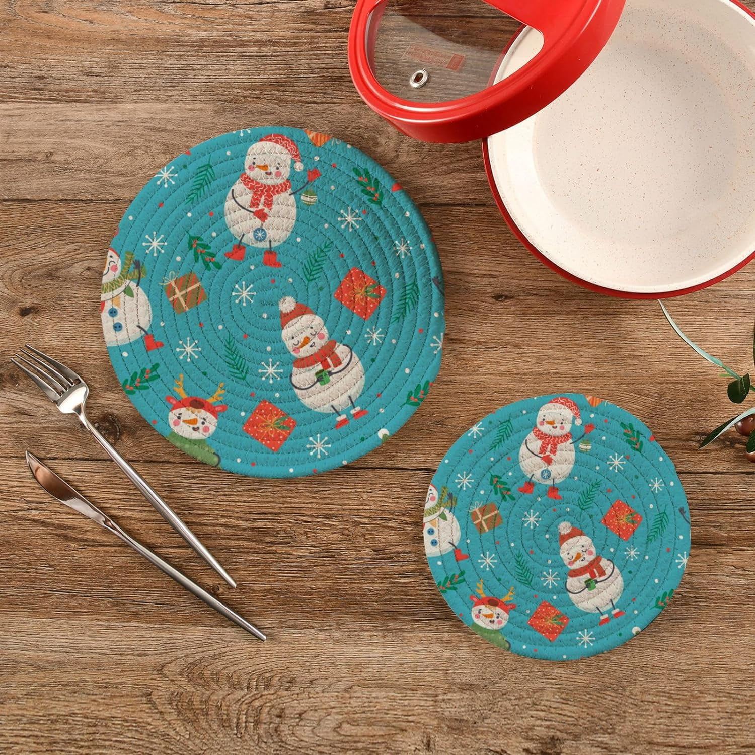 SKYSONIC 2Pcs Trivet Pot Holder, Snowman Snowball Round Woven Potholders Set Cotton Braided Hot Pads Coasters Table Mats for Cooking and Baking