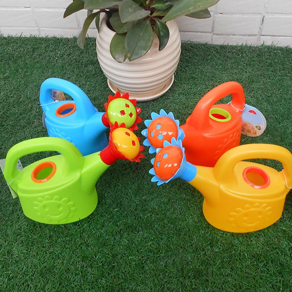 Qumonin 2Pcs Small Toy Watering Can for Kids - Random Color