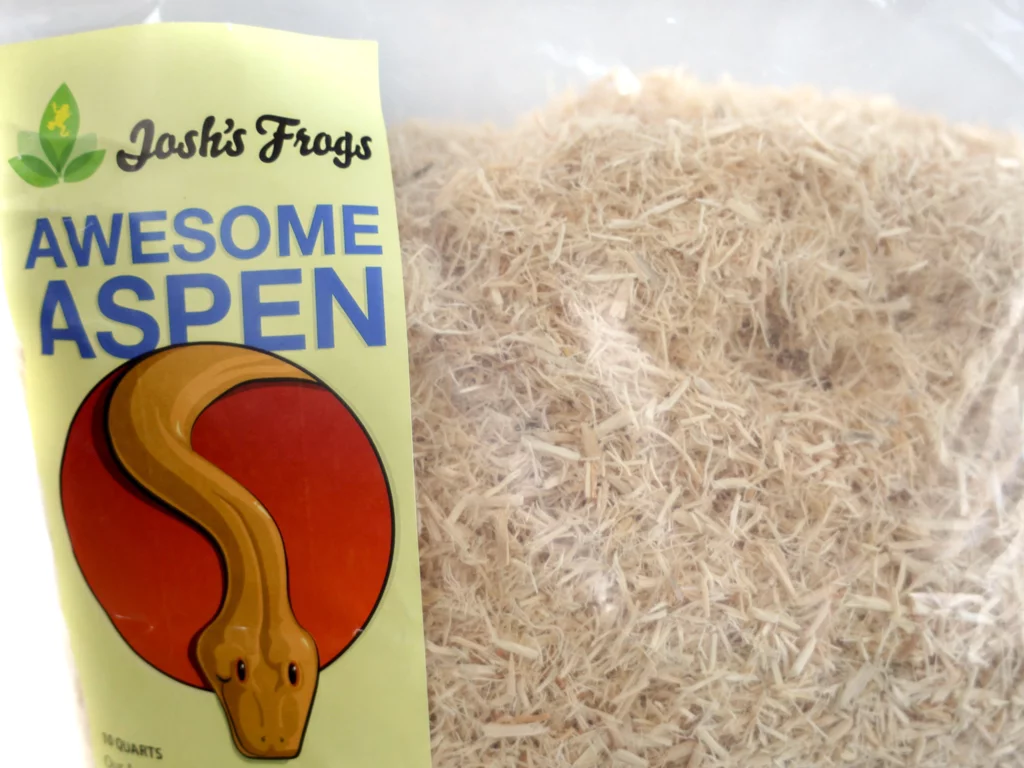 Josh's Frogs Awesome Aspen Bedding (10 Quarts)