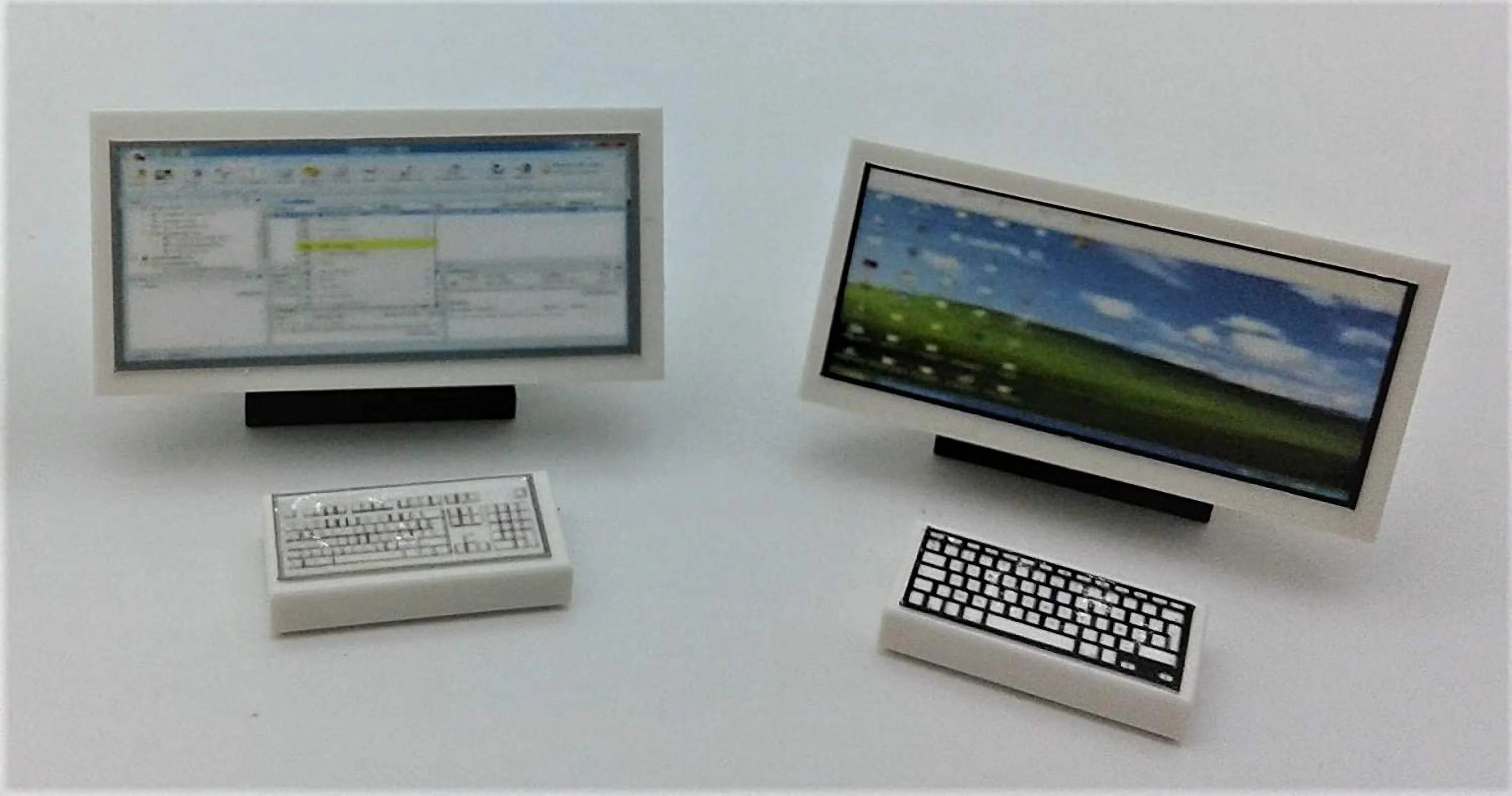 Building Toys Custom Bricks Computers Office Setup Businessman Set Of 4 2X4 Tiles & Keyboards