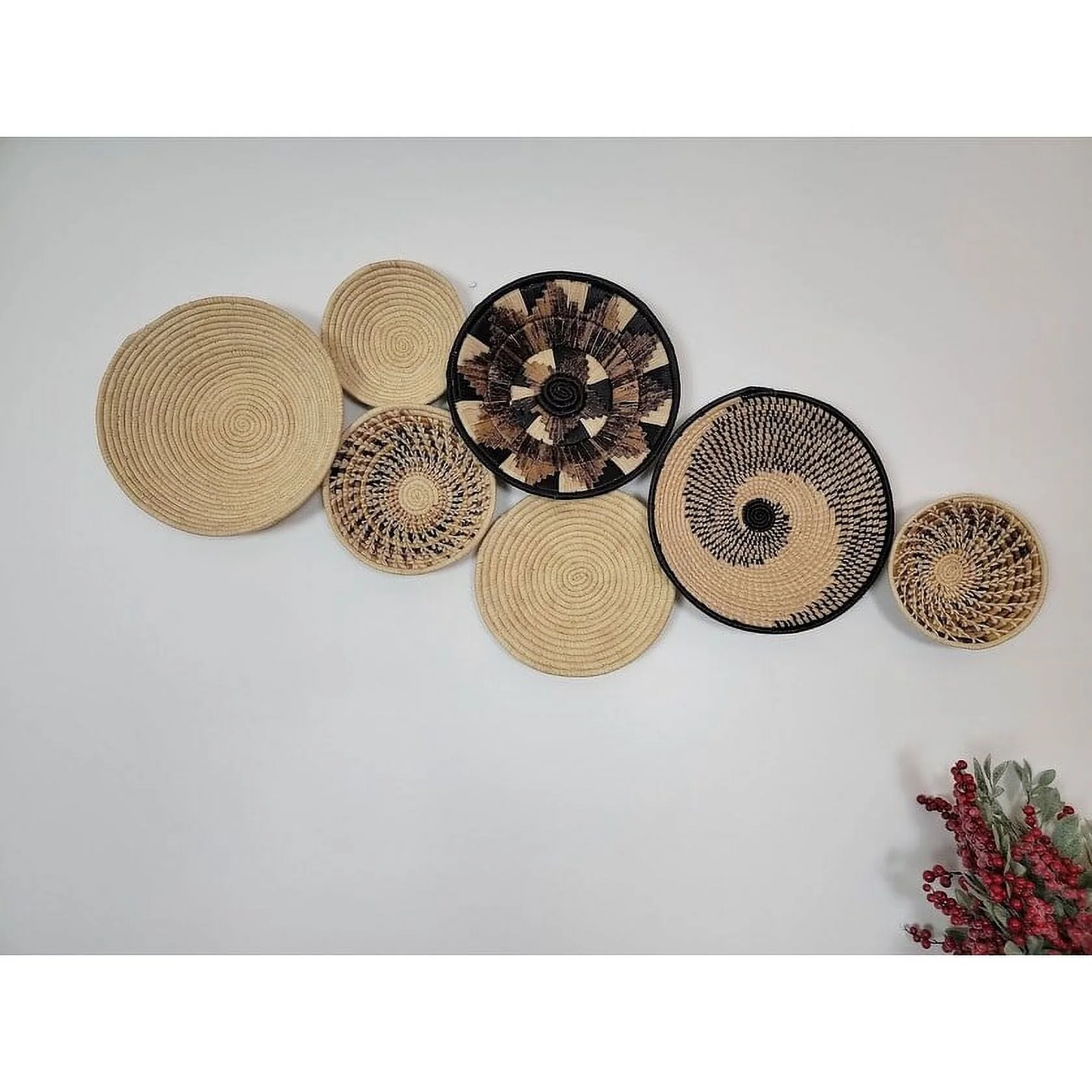 Set of 7 Wall Hanging Baskets 7.5