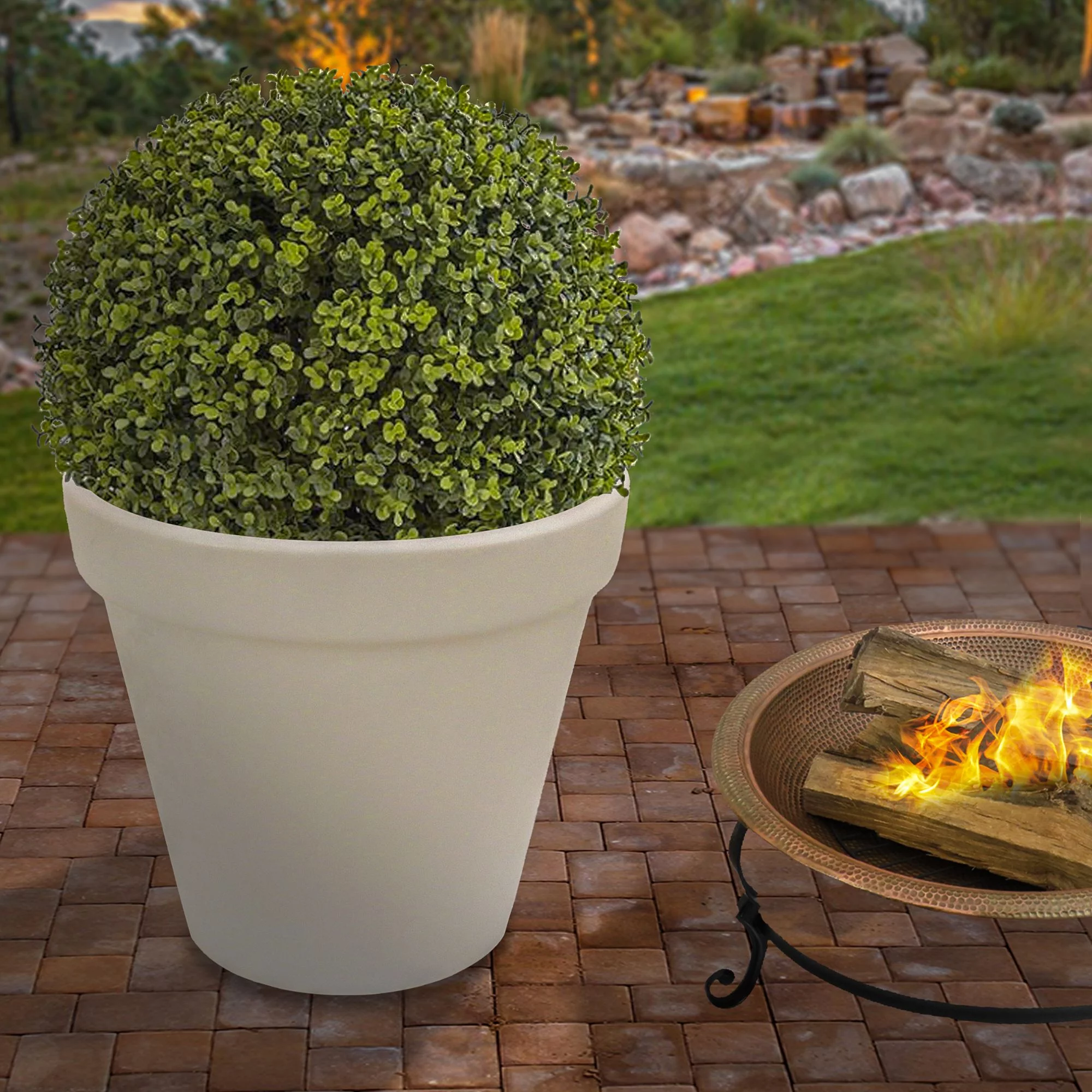 CC Christmas Decor 32.25