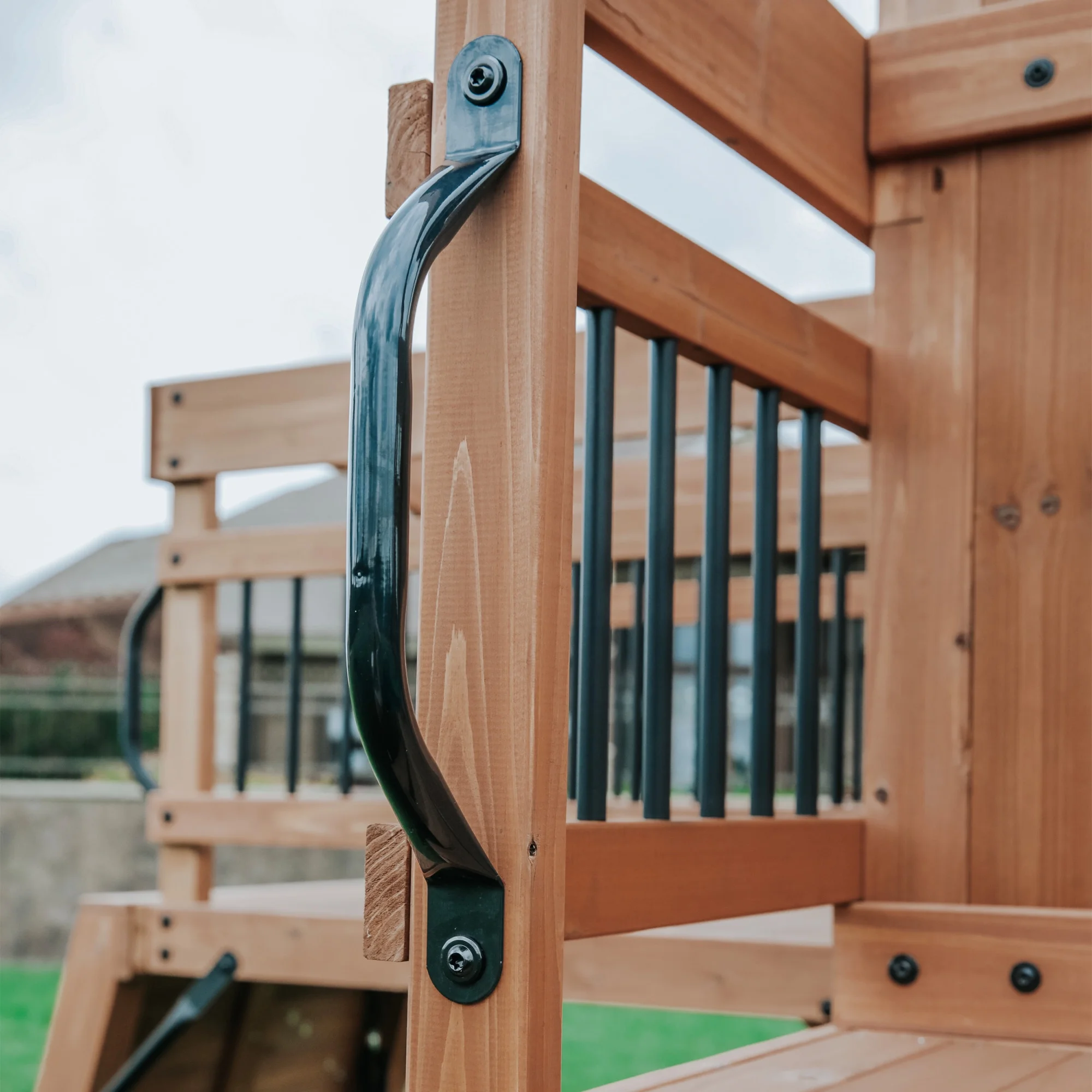 Backyard Discovery Sterling Point With Yellow Wave Slide