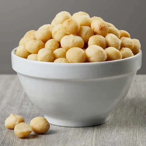 Kirkland Signature Dry Roasted Macadamia Nuts, Salted, 1.5 lbs