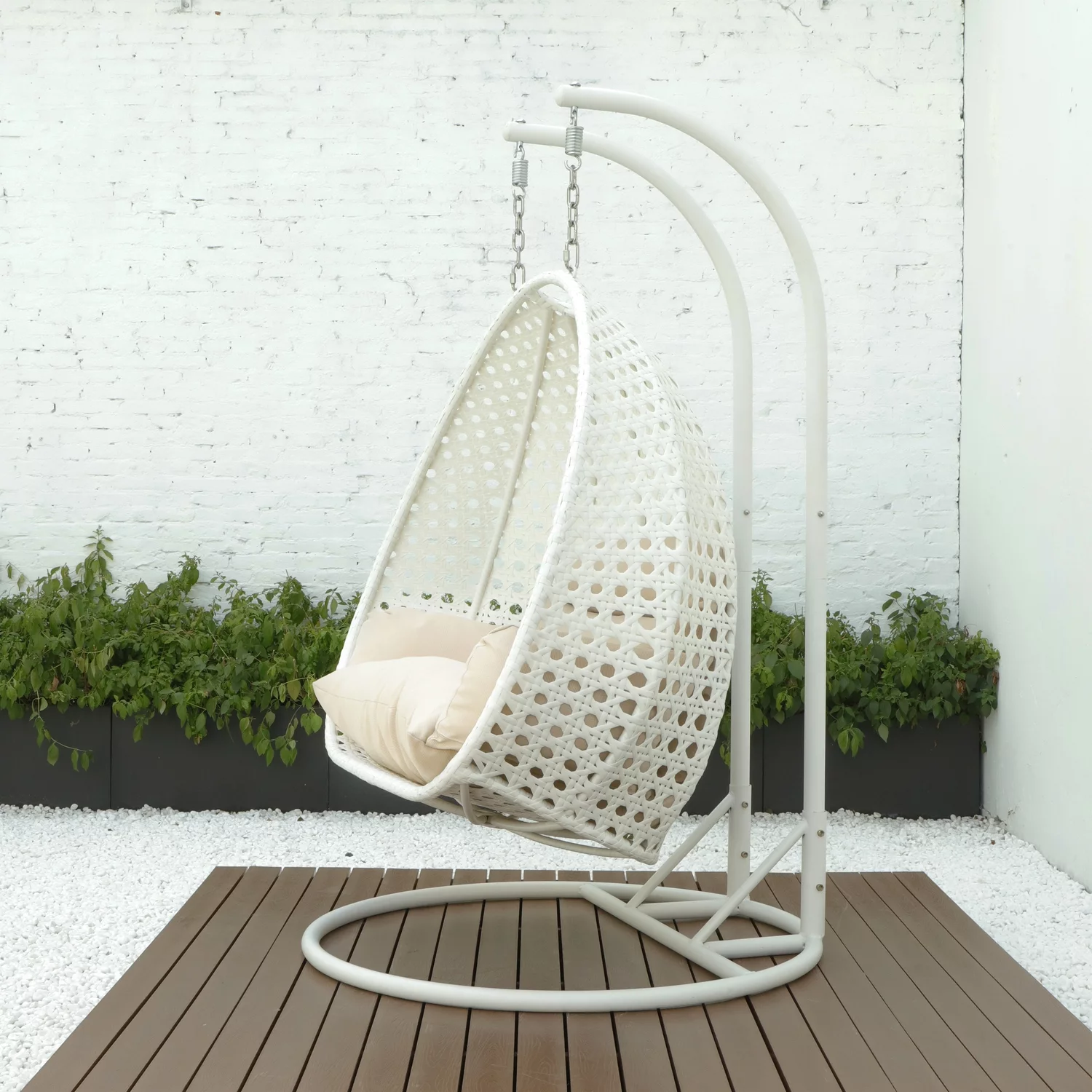 Maykoosh Eclectic Elegance Wicker Hanging 2 person Egg Swing Chair