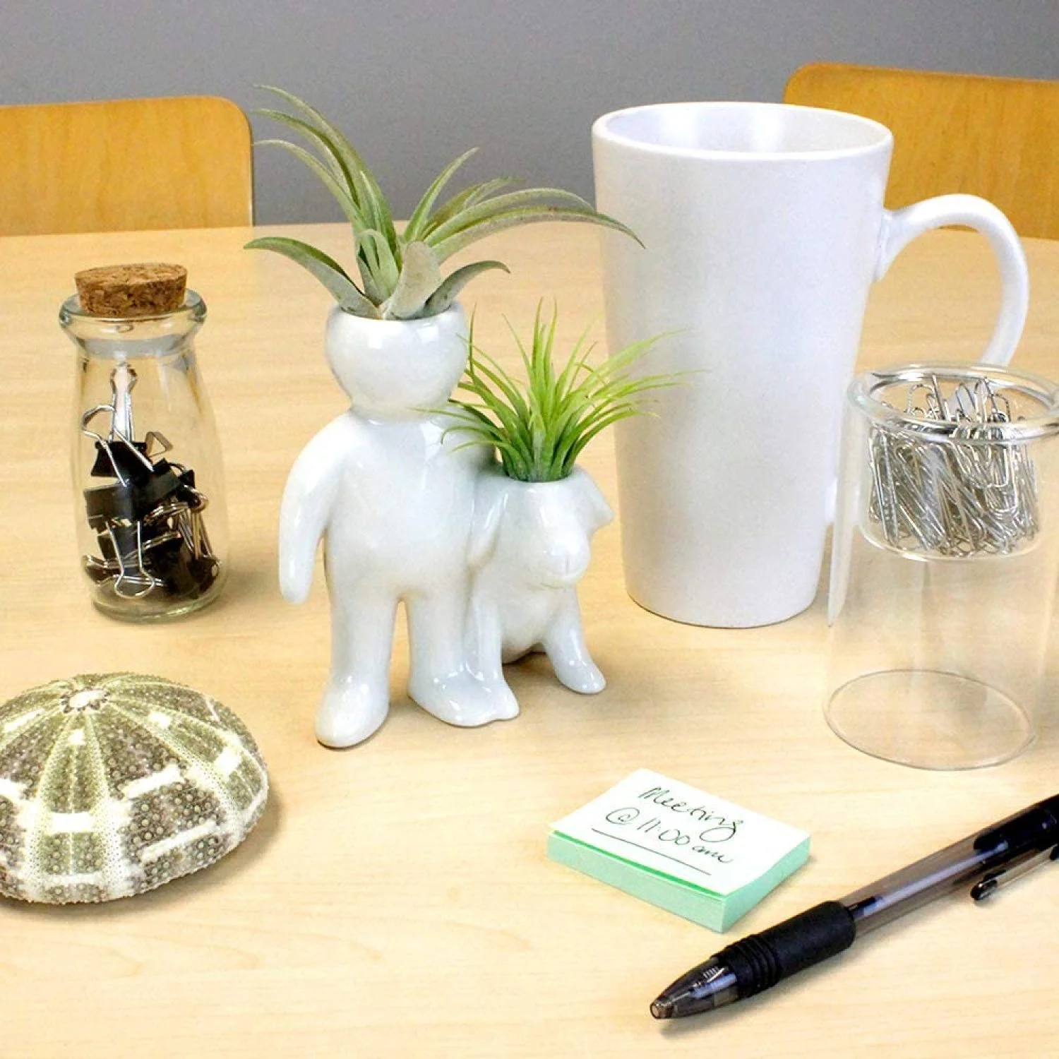 LPFEP 998241 Square Point Shovel with Hardwood Handle and D-Grip, 39-Inch