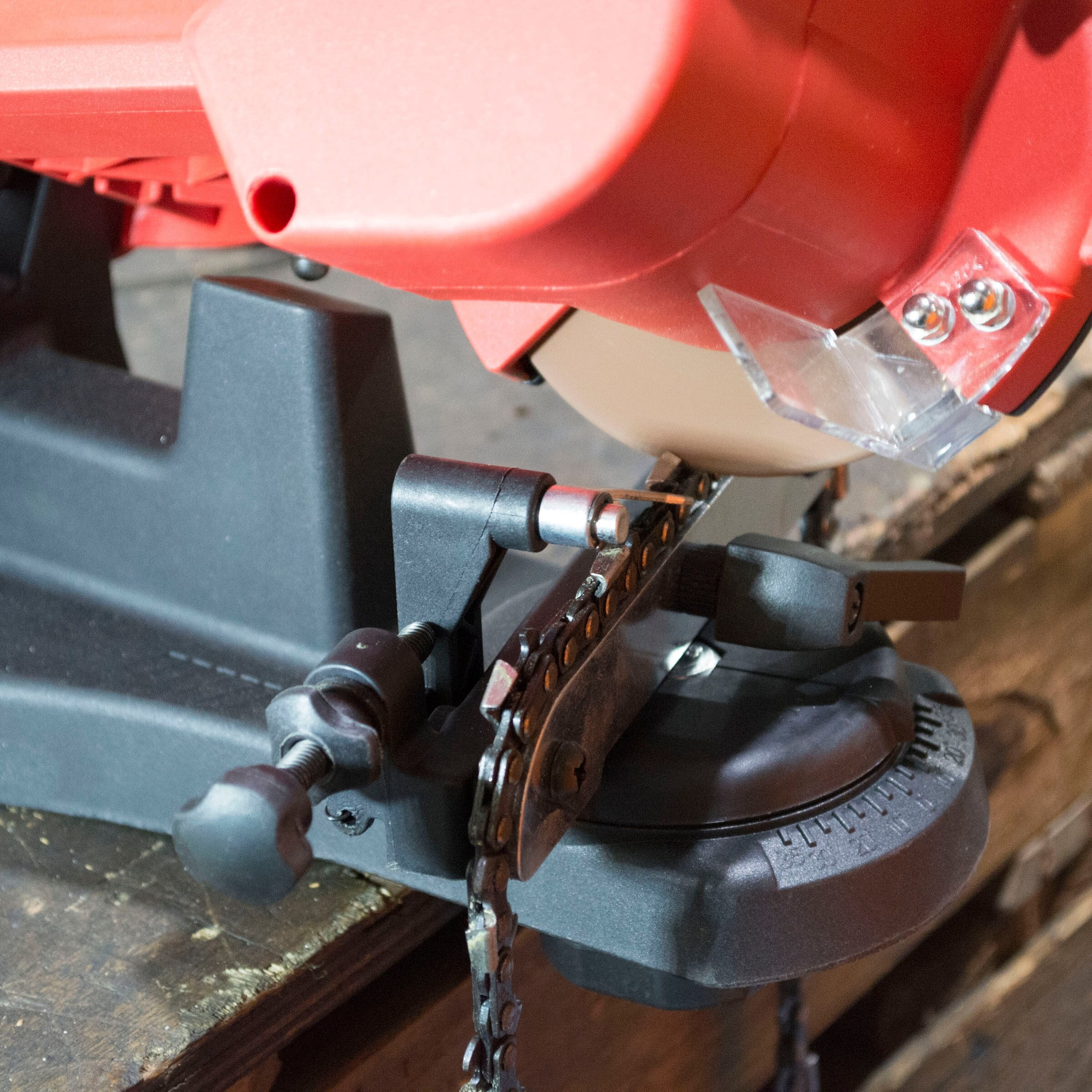 Gas Chain Saw Kit with Sharpener and Grinding Plates