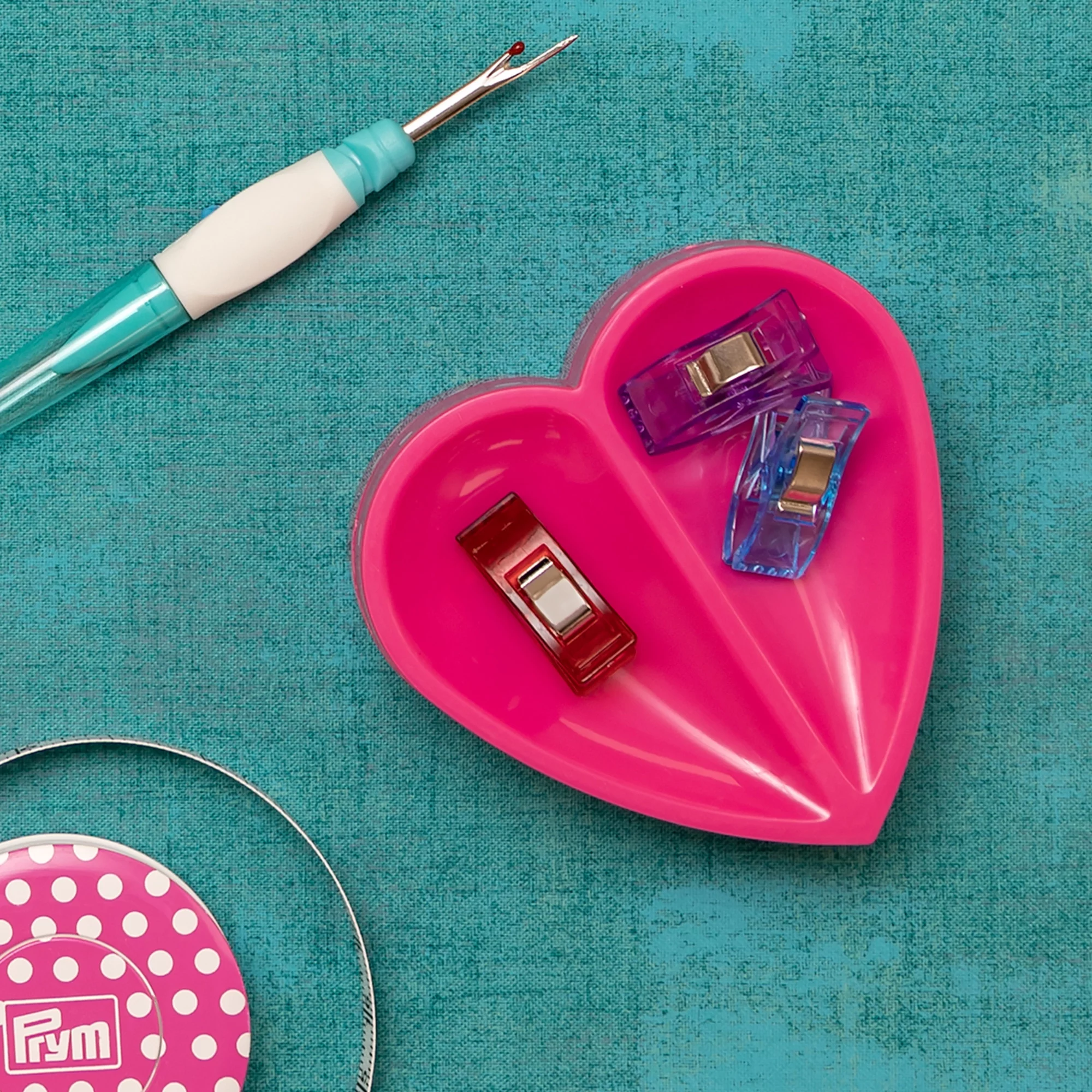 Prym Love Magnetic Heart Pin Cushion