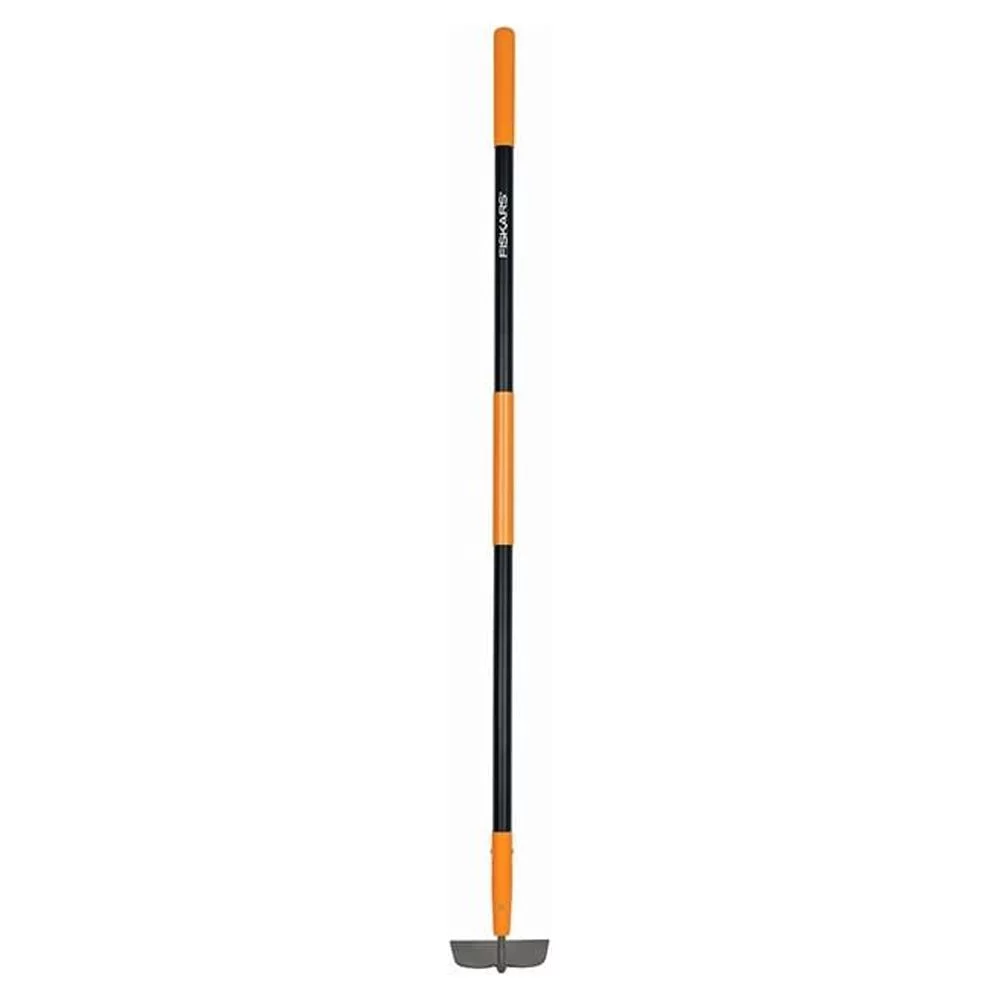 Fiskars Garden Hoe, Fiberglass Handle with Powder-Coated Steel Hoe