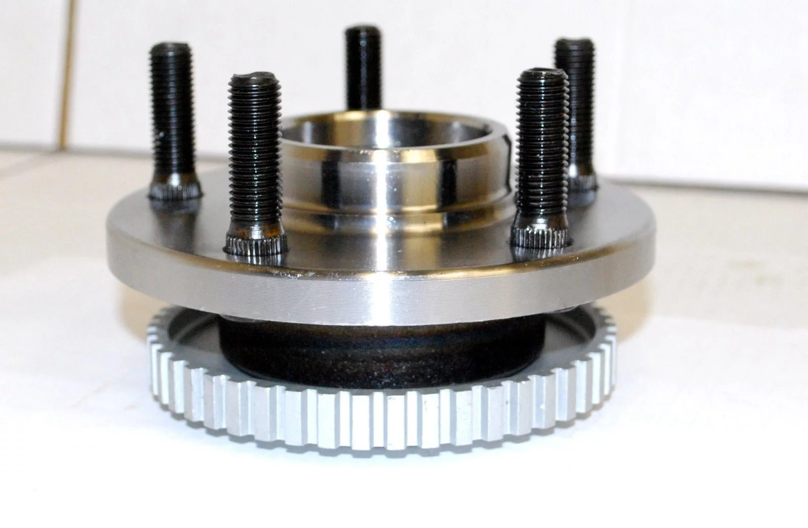 94-97 VOLVO 960 98 S90 97-98 V90 FRONT WHEEL HUB BEARING ASSEMBLY 513195 6819759-9 271905-2 538-58581 WHB VO513195F