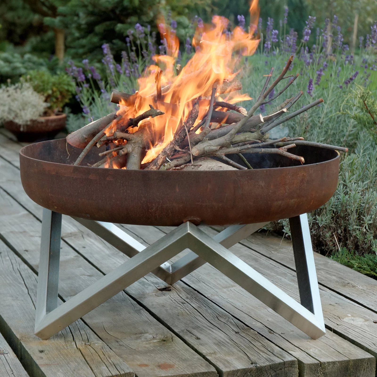 Curonian Z630Memel Solid Steel Fire Pit Memel - Medium