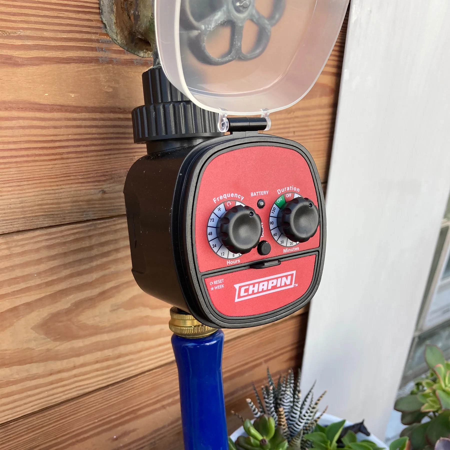 Chapin 41002: Single Zone Water Timer with Digital Display, Fits Outdoor Faucets, 3/4