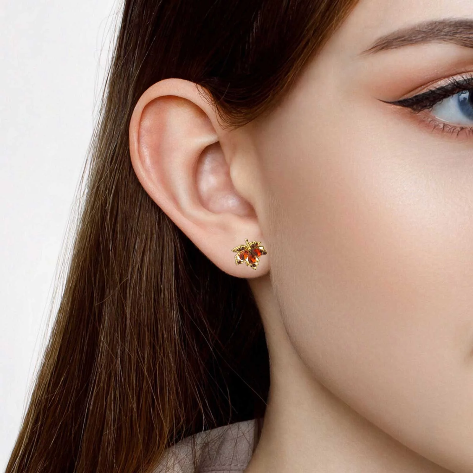 BOLUOYI Graduation Dress Sparkling Diamond Water Drop Maple Leaf Earrings Light Small Romanticss Autumn and Winter Silver Needle Earrings Female