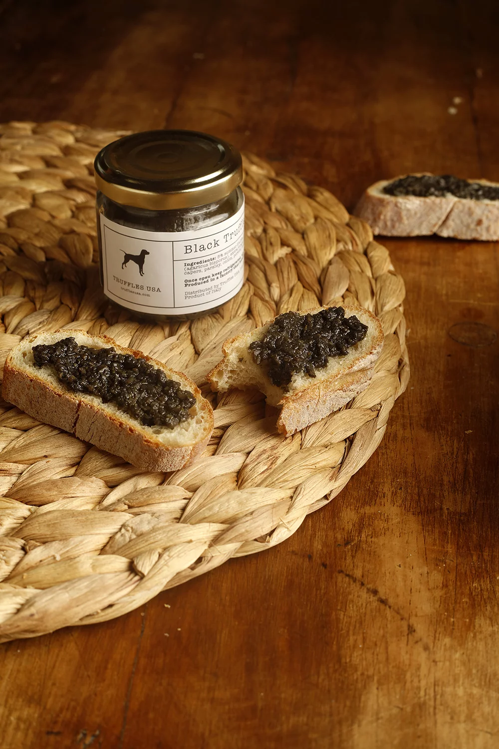 TRUFFLES USA Black Truffle Sauce 2.82 oz Jar Product of Italy