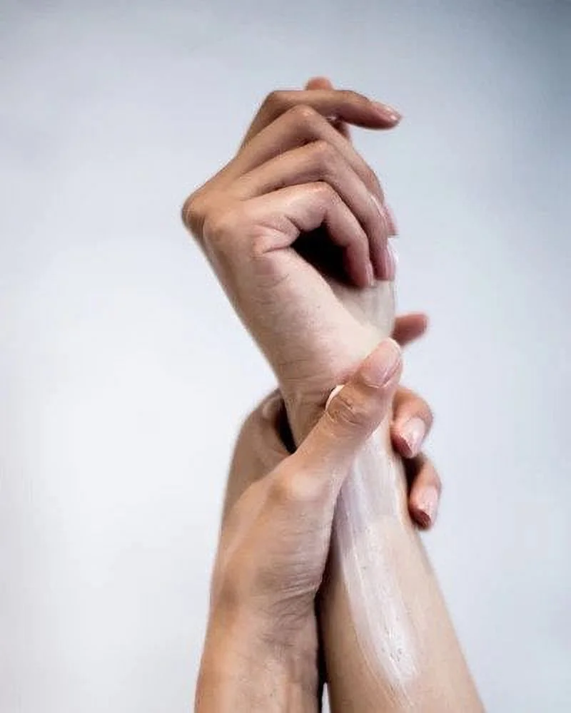 Cela Creme de la Creme Tube of Hydrating Body Cream w/Grapefruit Oil 2.5 oz