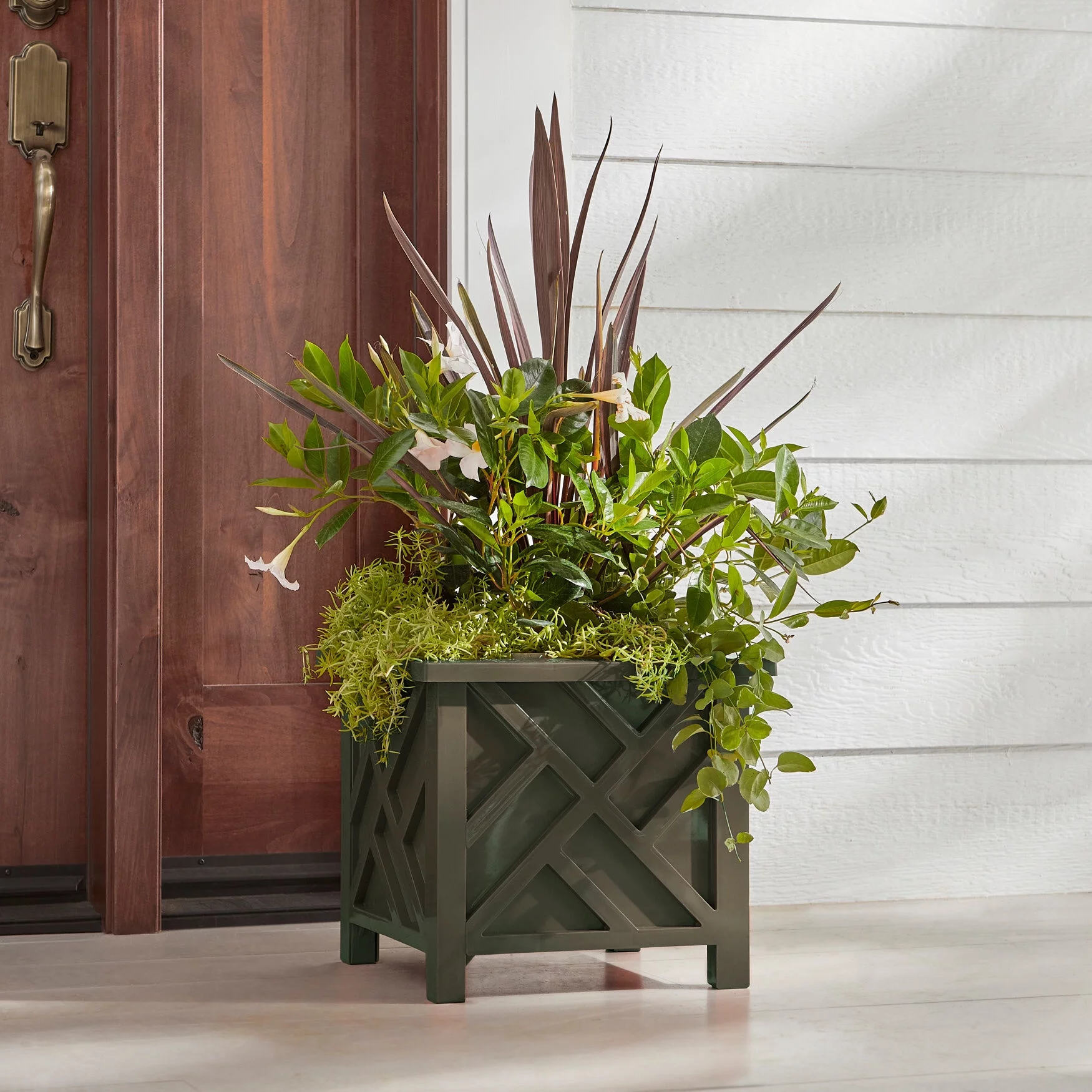 BrylaneHome Chippendale Planter - Bronze