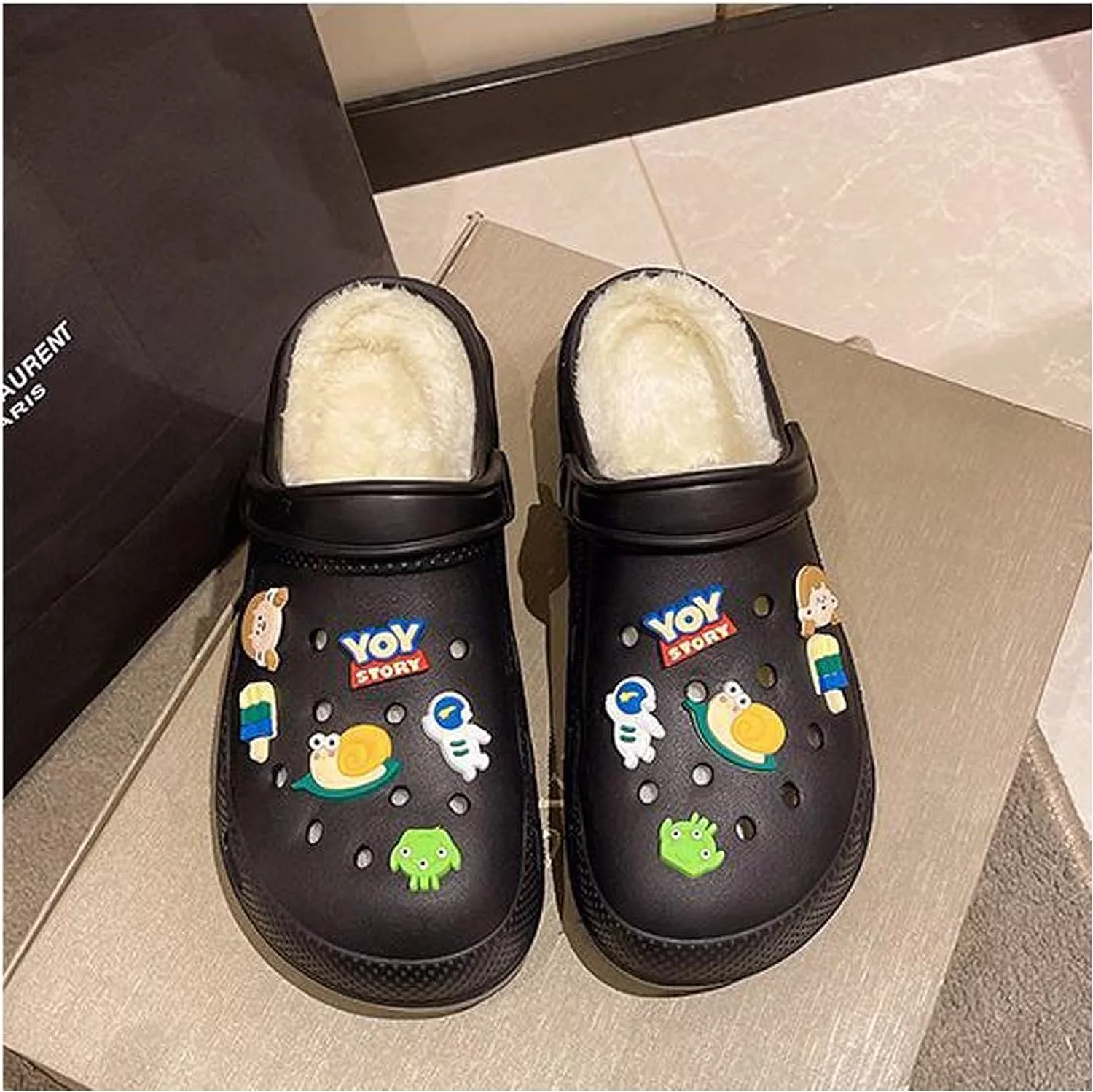 KAQ Winter Garden Clogs Women Cute Pattern Fuzzy Slippers Lightweight Breathable Slip On House Shoes for Indoor Outdoor Walk Dog