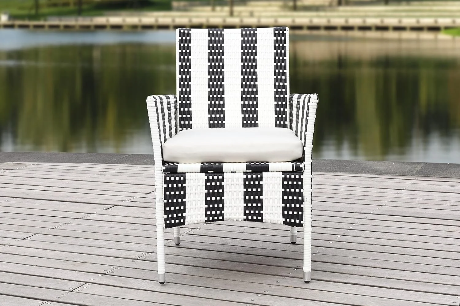 Chairs, Black/White