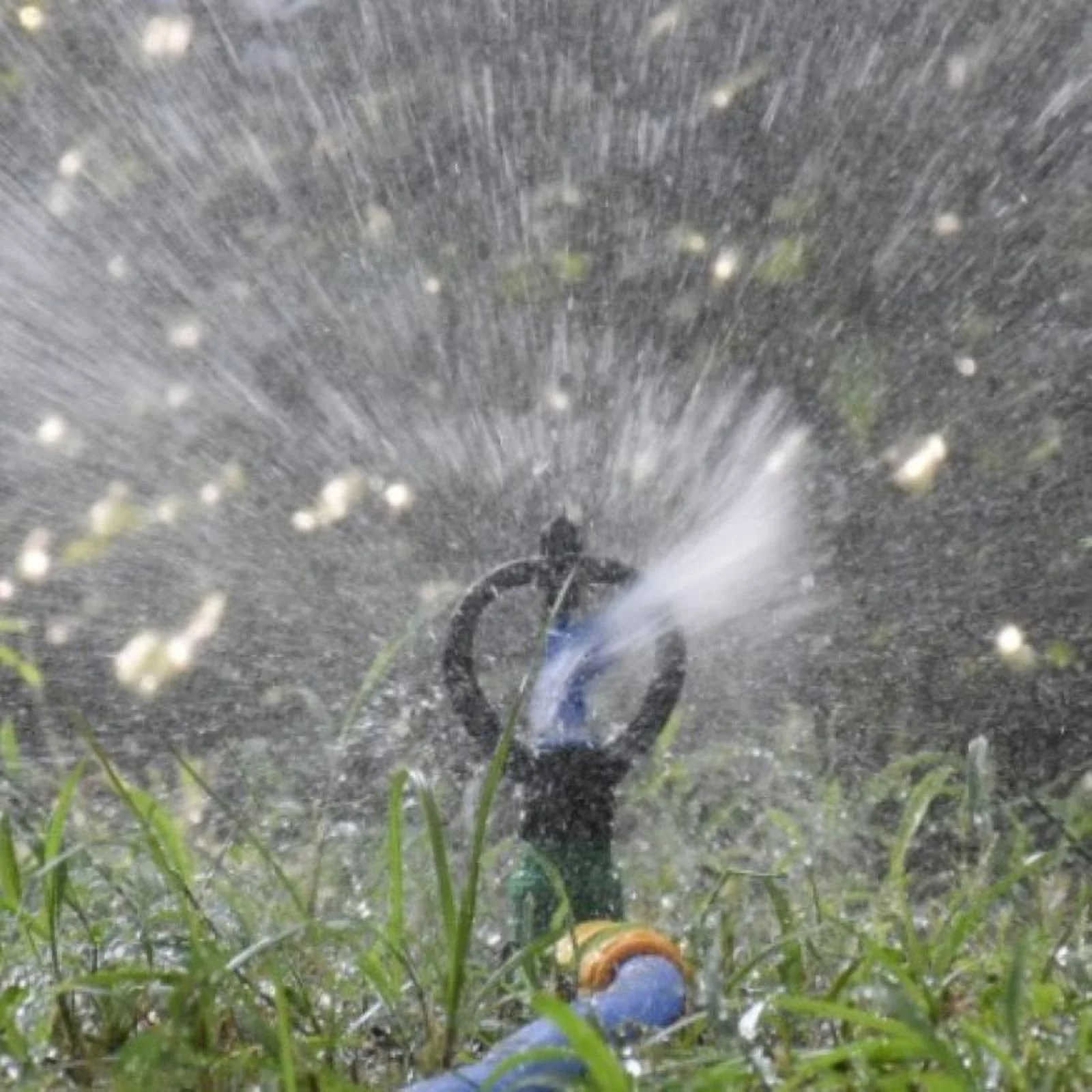 Garden Farm Irrigation Sprinkler With Support 360 Degrees Rotary Lawn Watering